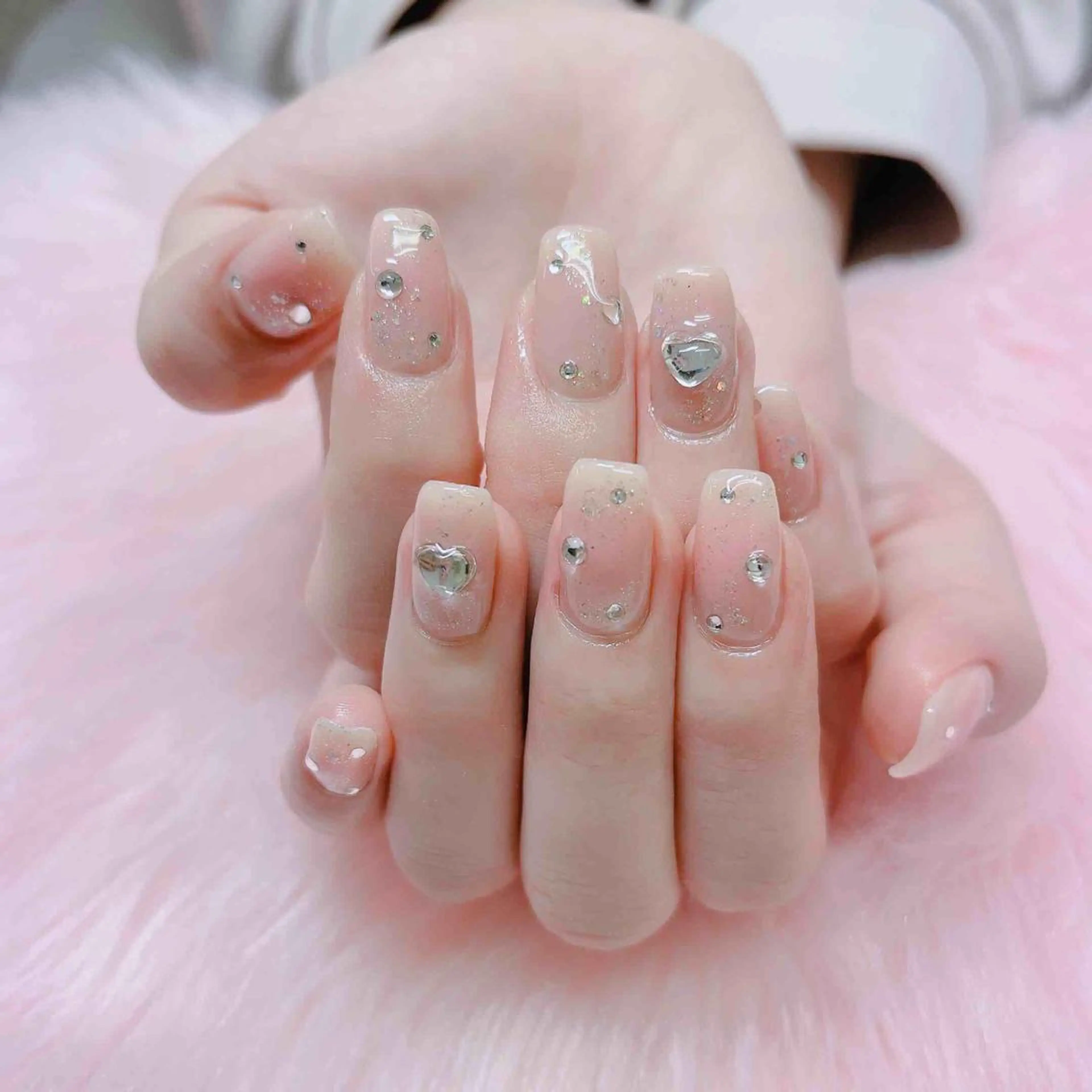 ネイル ハンドネイル MoonNail ユリ🌸のネイルデザイン