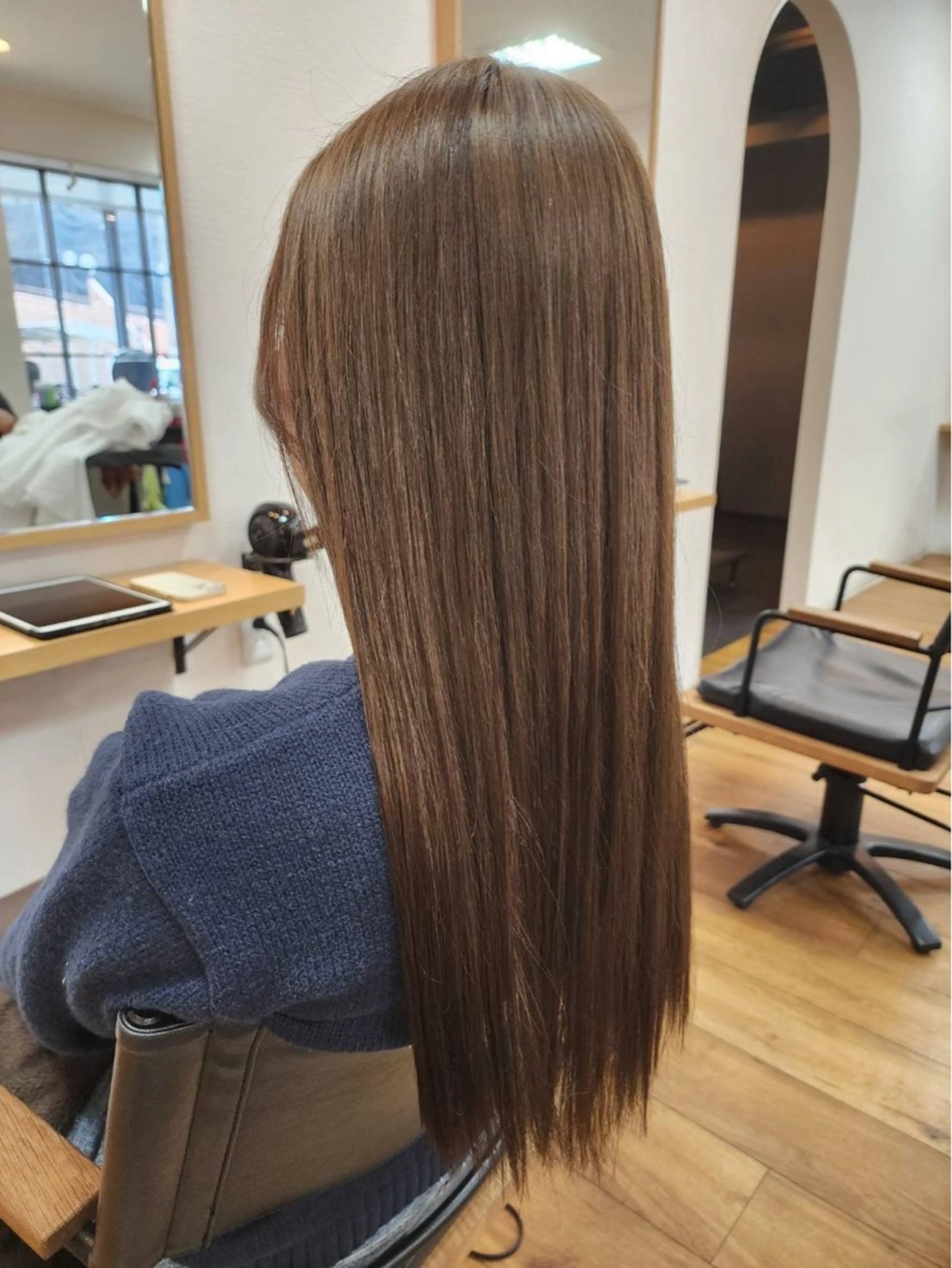 セミロング 大井 陽菜のヘアスタイル