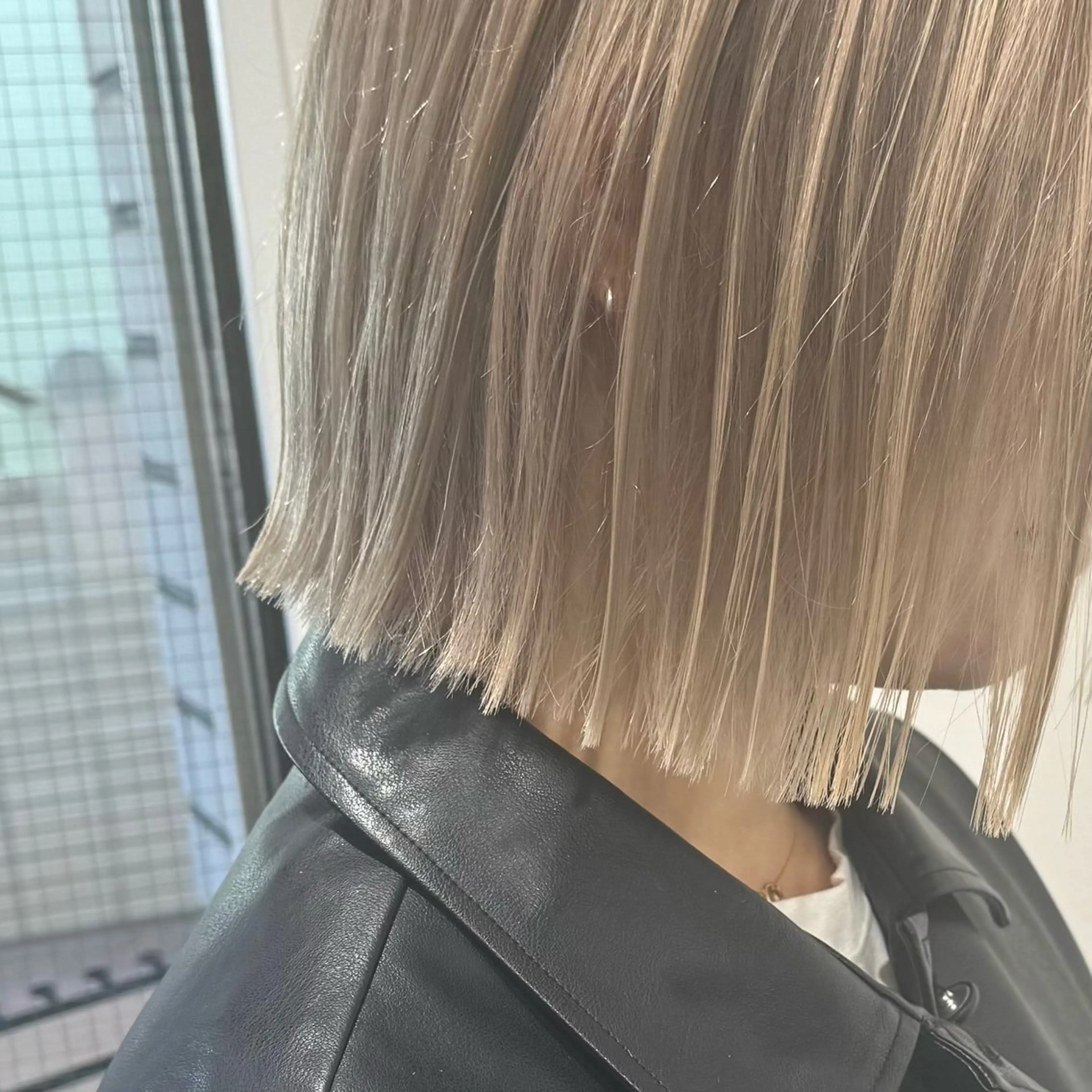 ミディアム カラー shiho .のヘアスタイル