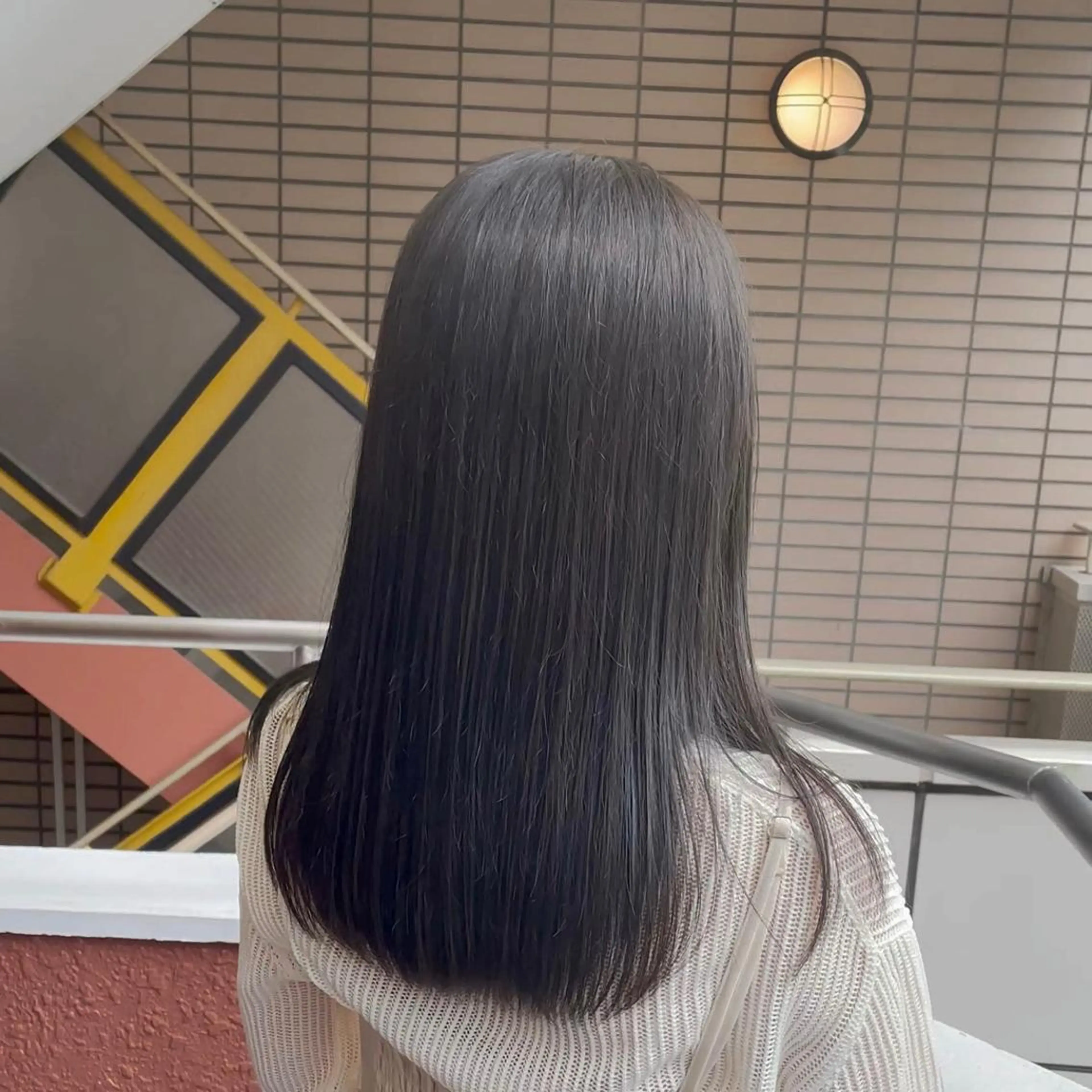 ミディアム カラー アッシュ アッシュグレー アッシュグレージュ グレージュ 伸ばしかけ ヘアカラー トリートメント EMANON大宮 ANNEX所属・Joshua / 素髪改善のヘアスタイル