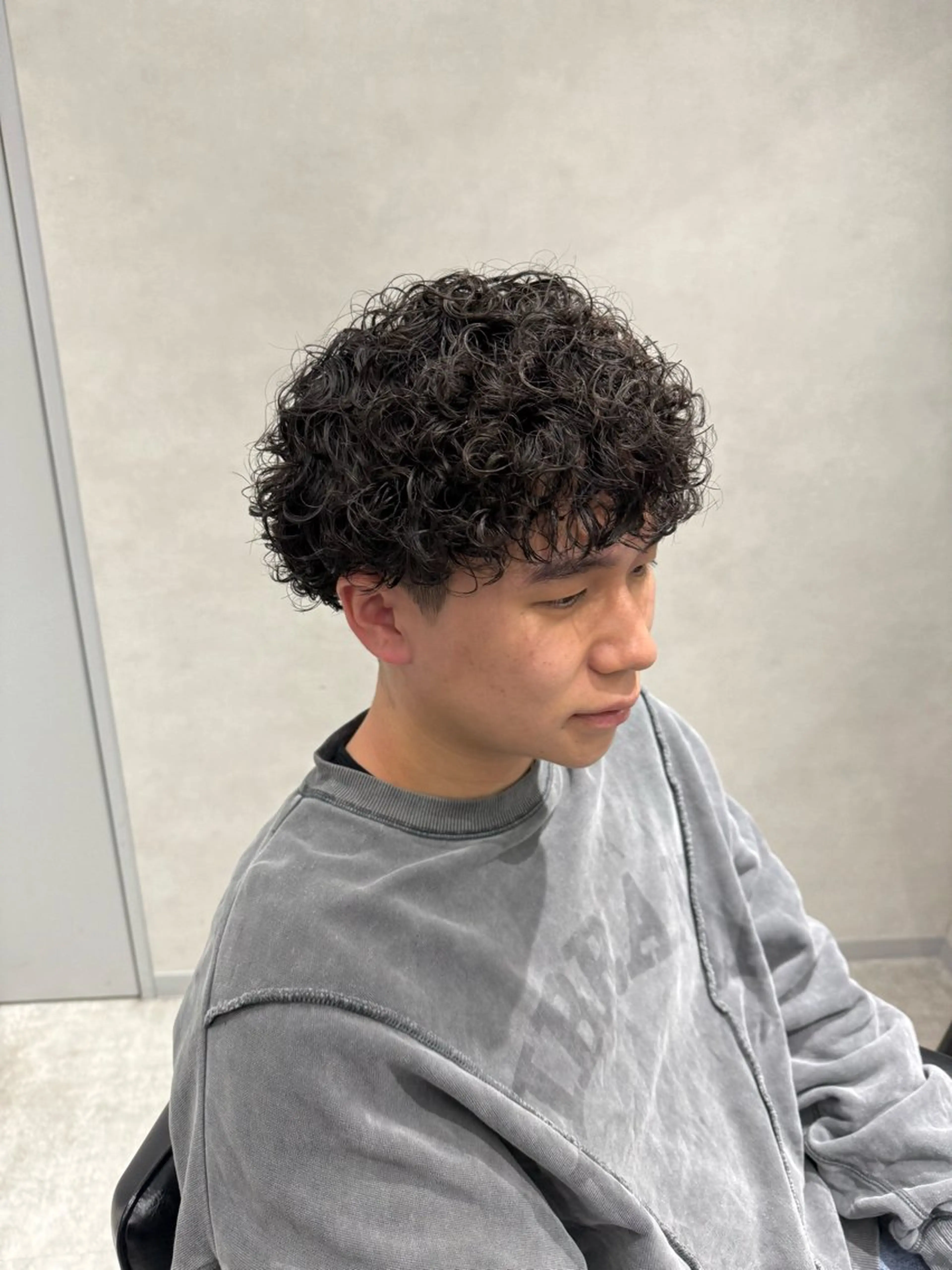 パーマ メンズ メンズパーマ ツイストスパイラルパーマ スパイラルパーマ 大阪梅田 稲葉利也斗のヘアスタイル