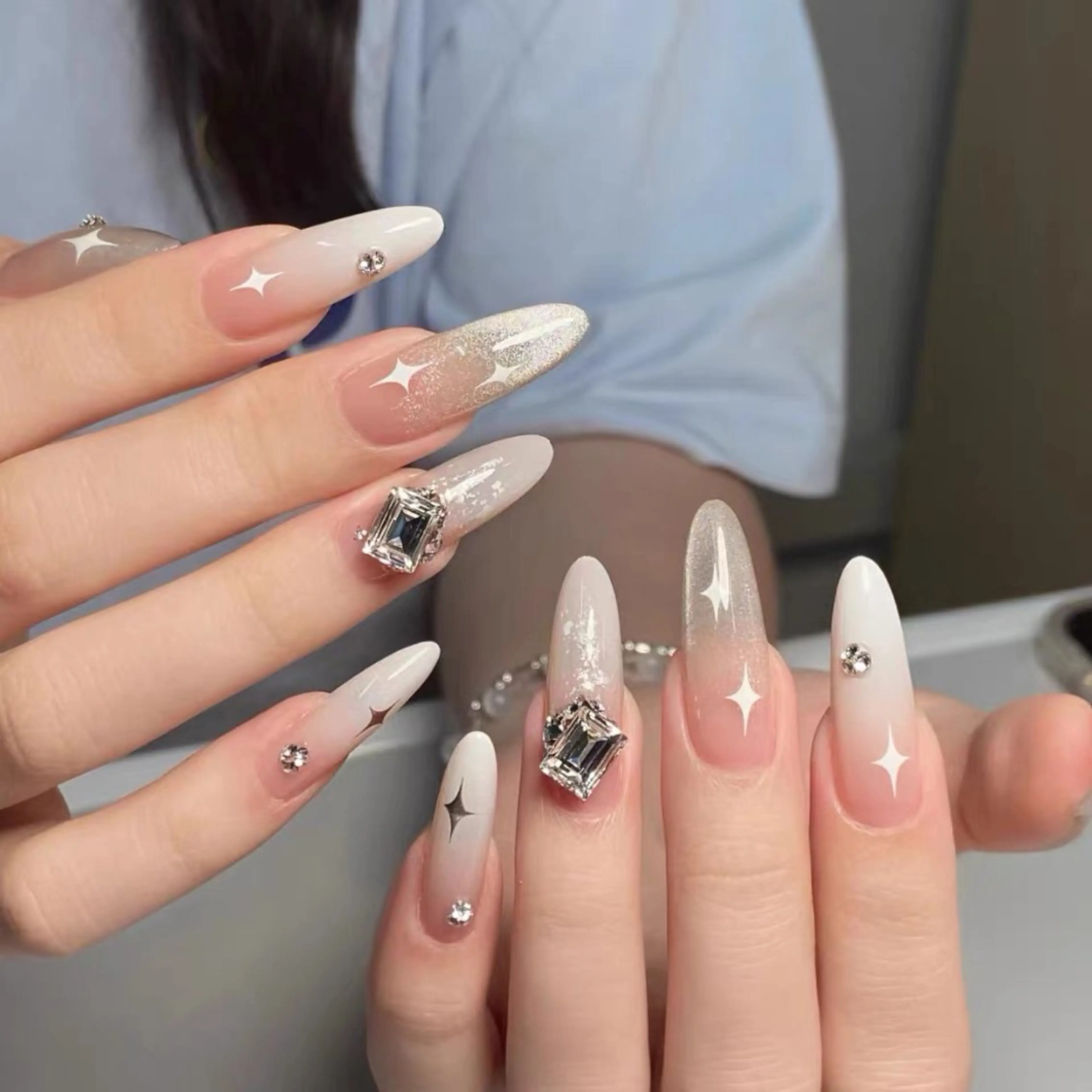 ネイル 菲菲ネイルサロン所属・FF フィフィネイルサロンのネイルデザイン