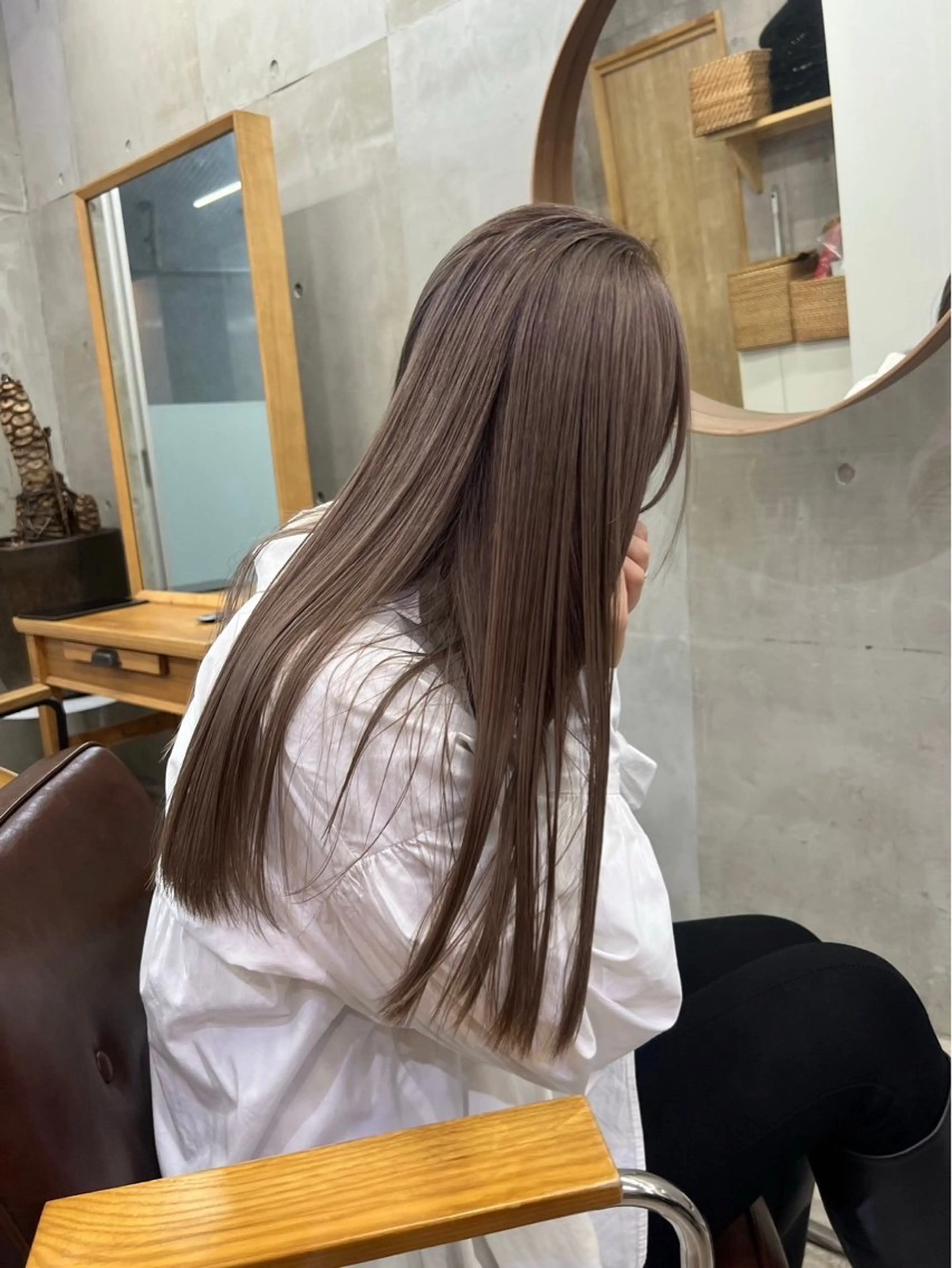 ロング 顔周りカット ヘアカラー 🤎𝐌𝐚𝐨⌇ お悩み解決美容師🤎のヘアスタイル
