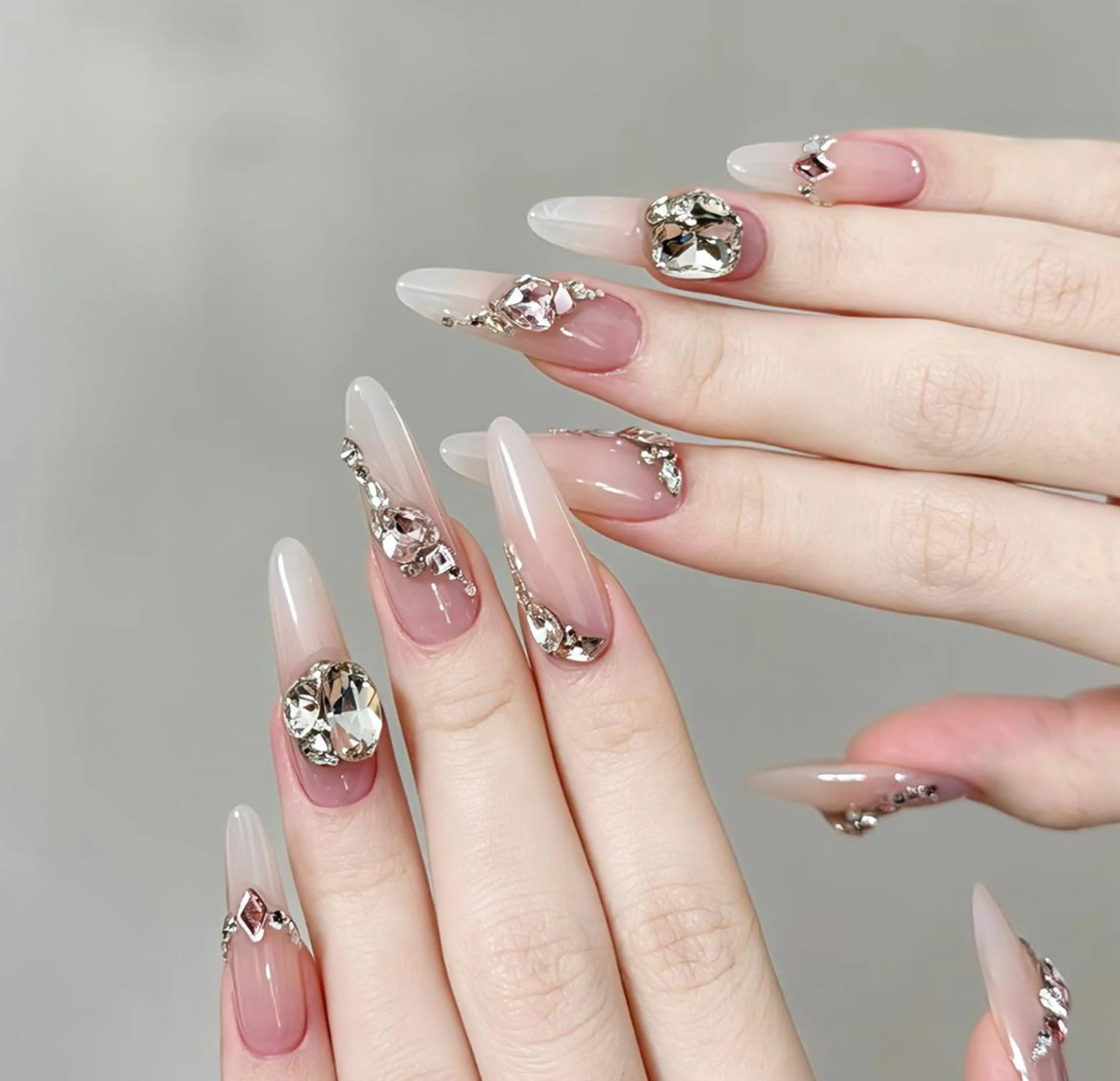 ネイル ハンドネイル 🎀 KiKi_nailのネイルデザイン