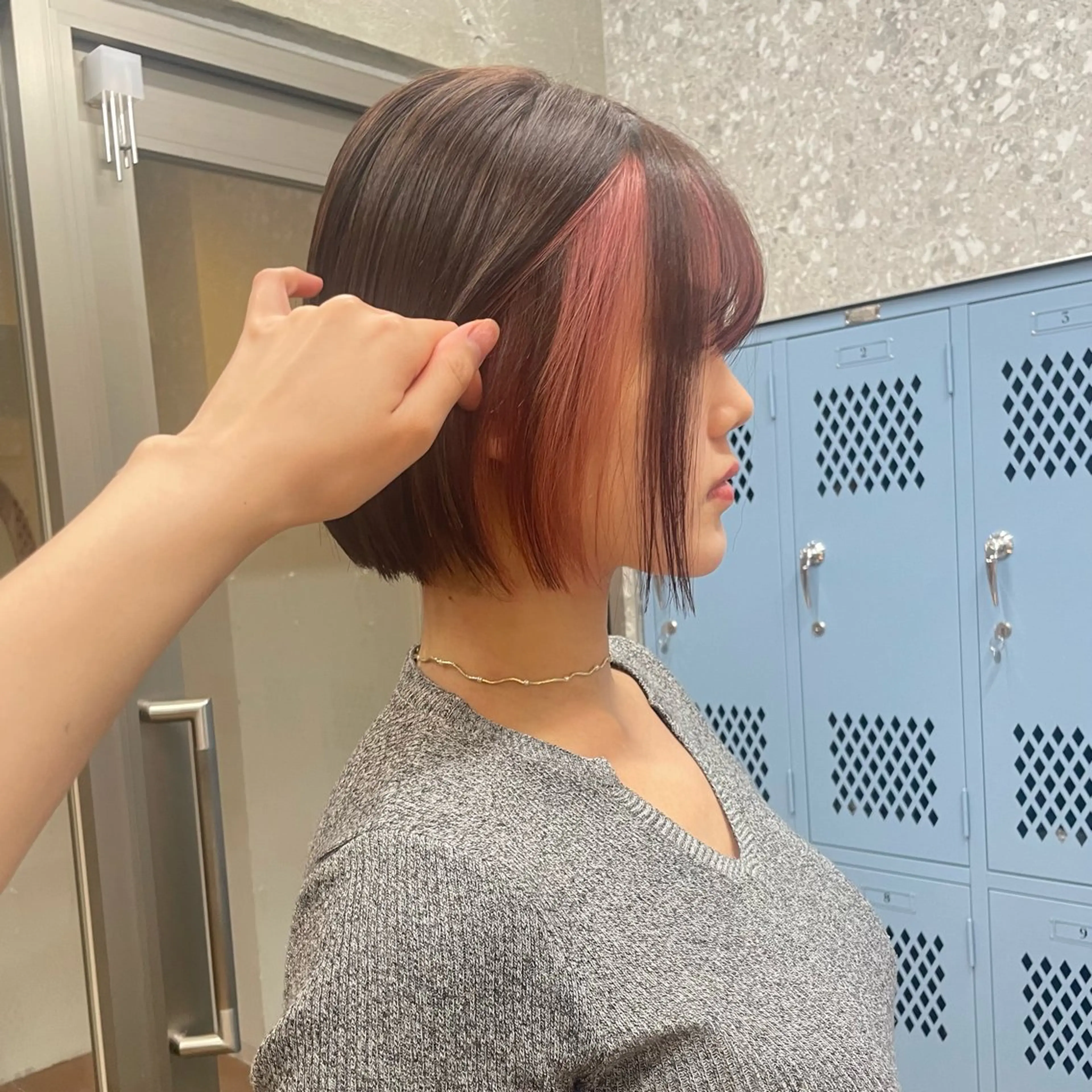 ショート ミストバング ボブ ヘアカラー ミルクティーベージュ 🩰🤎miharuのヘアスタイル