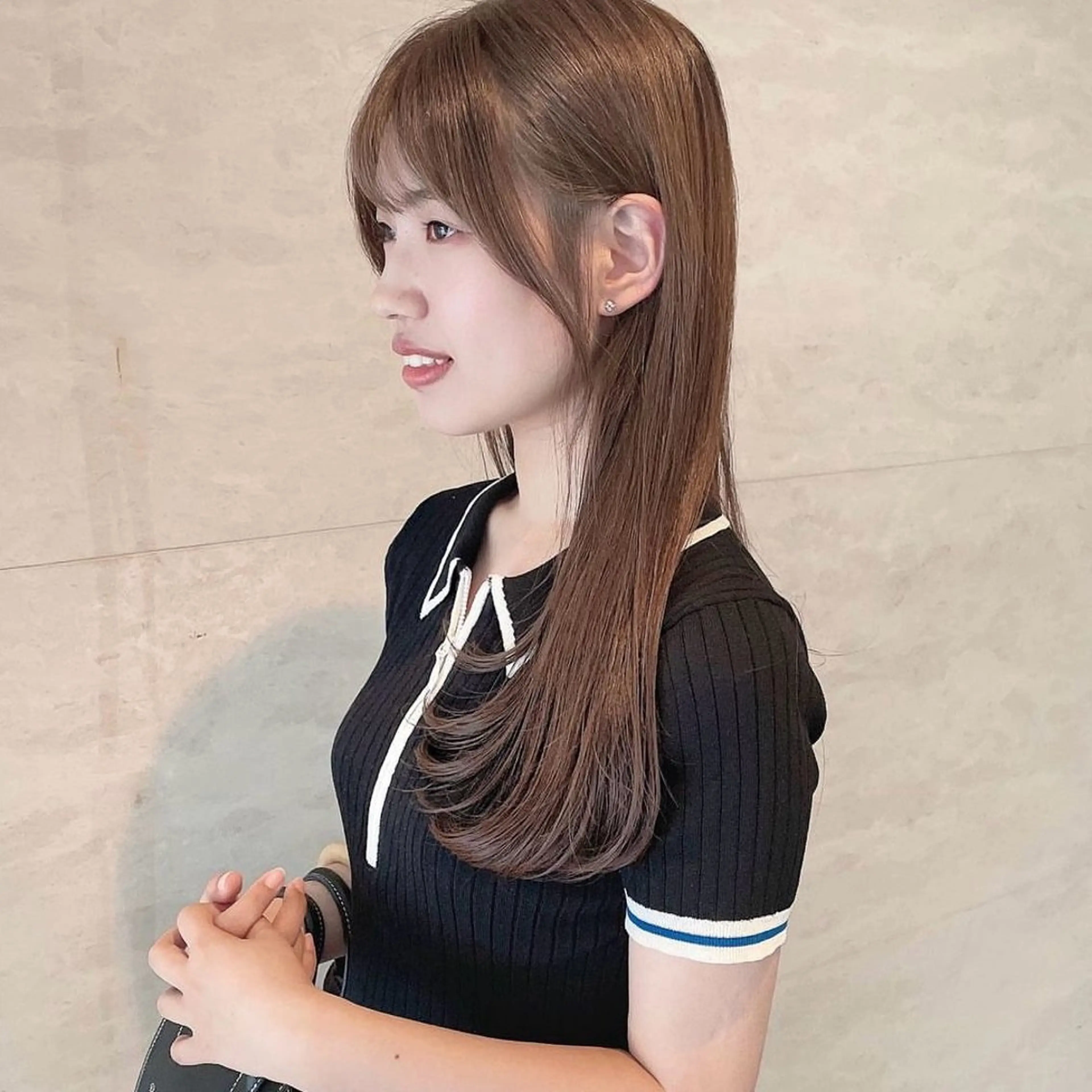 ロング 中村 佳歩のヘアスタイル