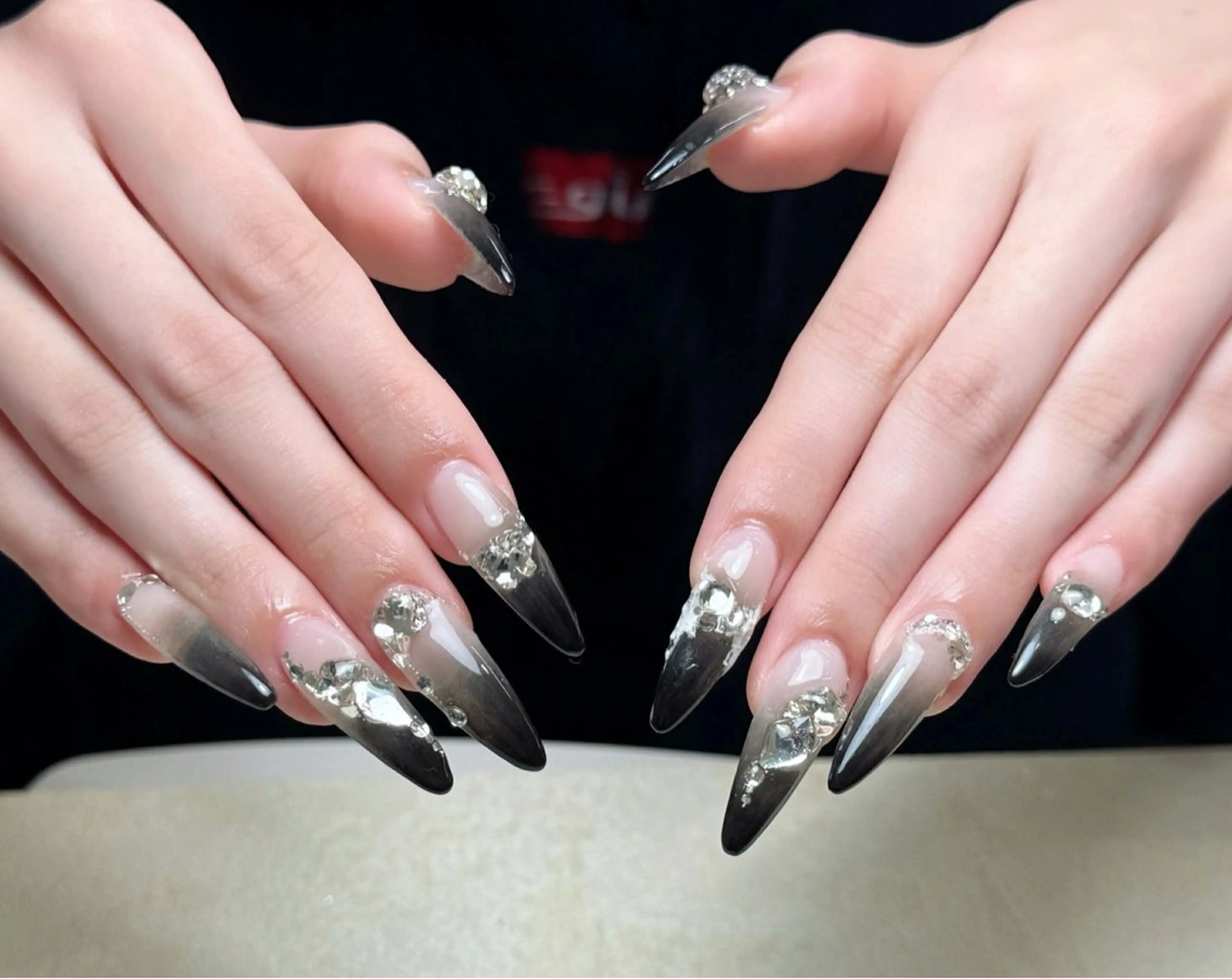 ネイル アートネイル オーロラネイル 長さ出し フレンチネイル ジェルネイル ハンドネイル 中野駅から2分 MEO NAILのネイルデザイン