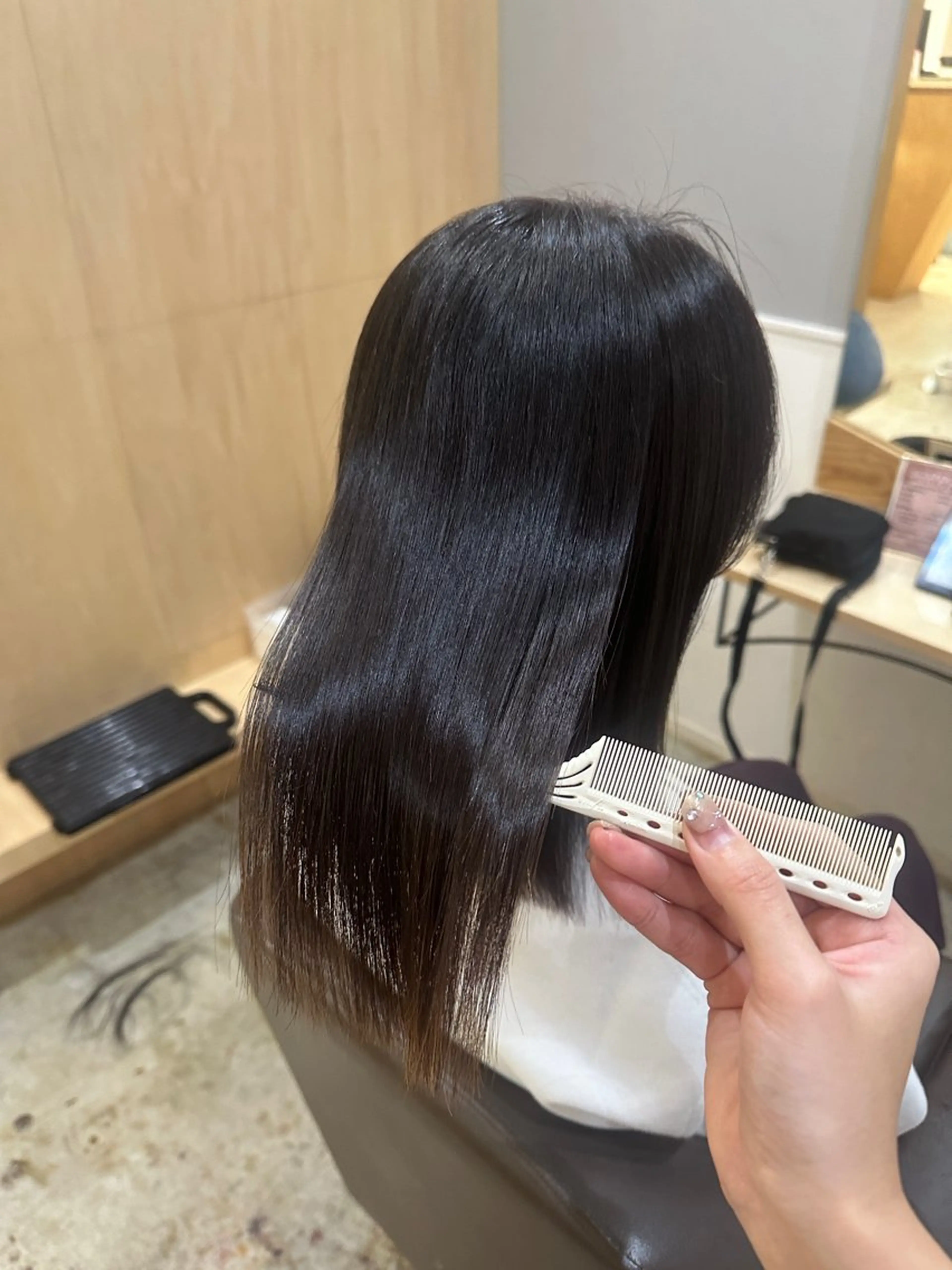 ミディアム トリートメント ヘアカラー トリートメント miloc MOMOKAのヘアスタイル