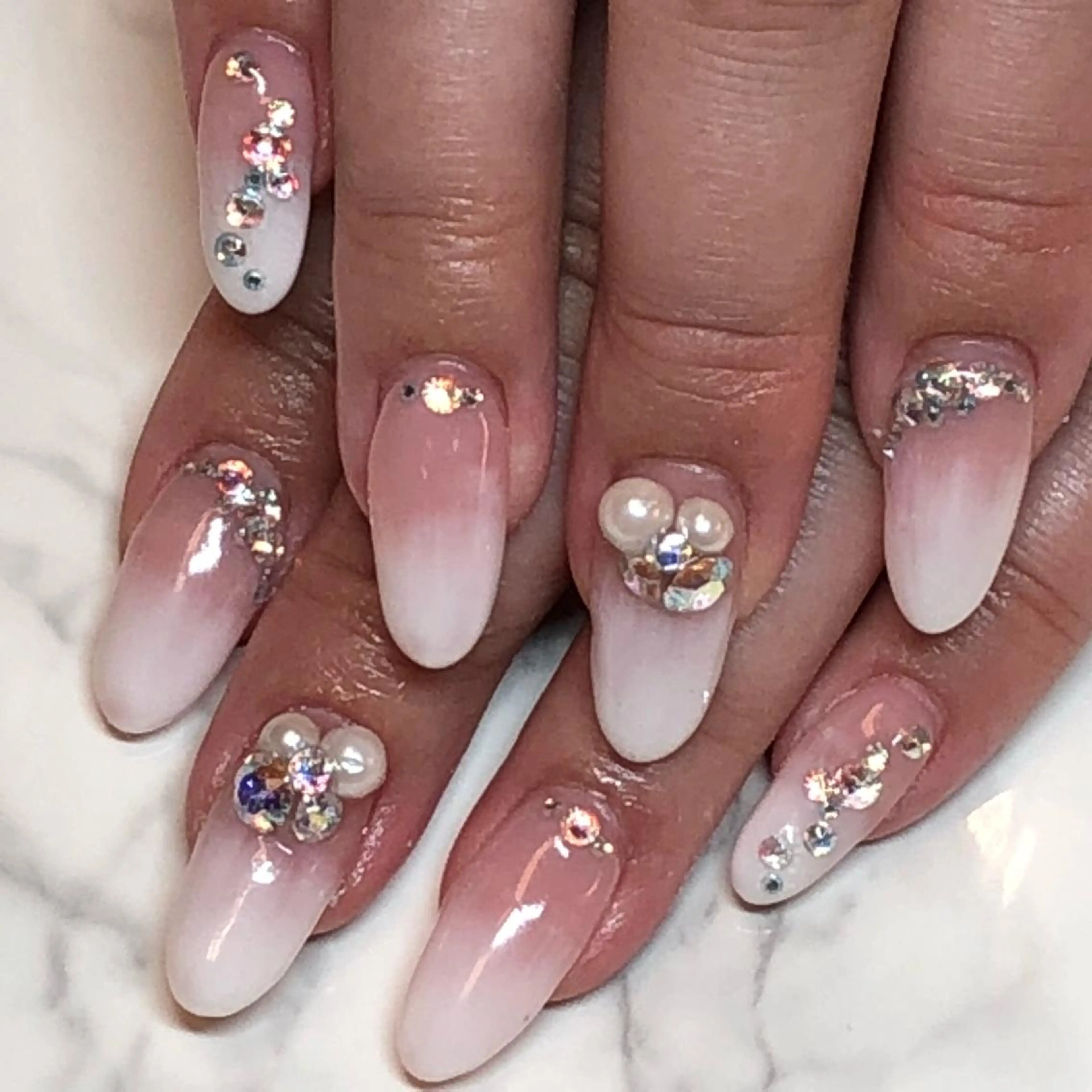 ネイル スカルプネイル ストーンネイル KIREIE NAILSのネイルデザイン