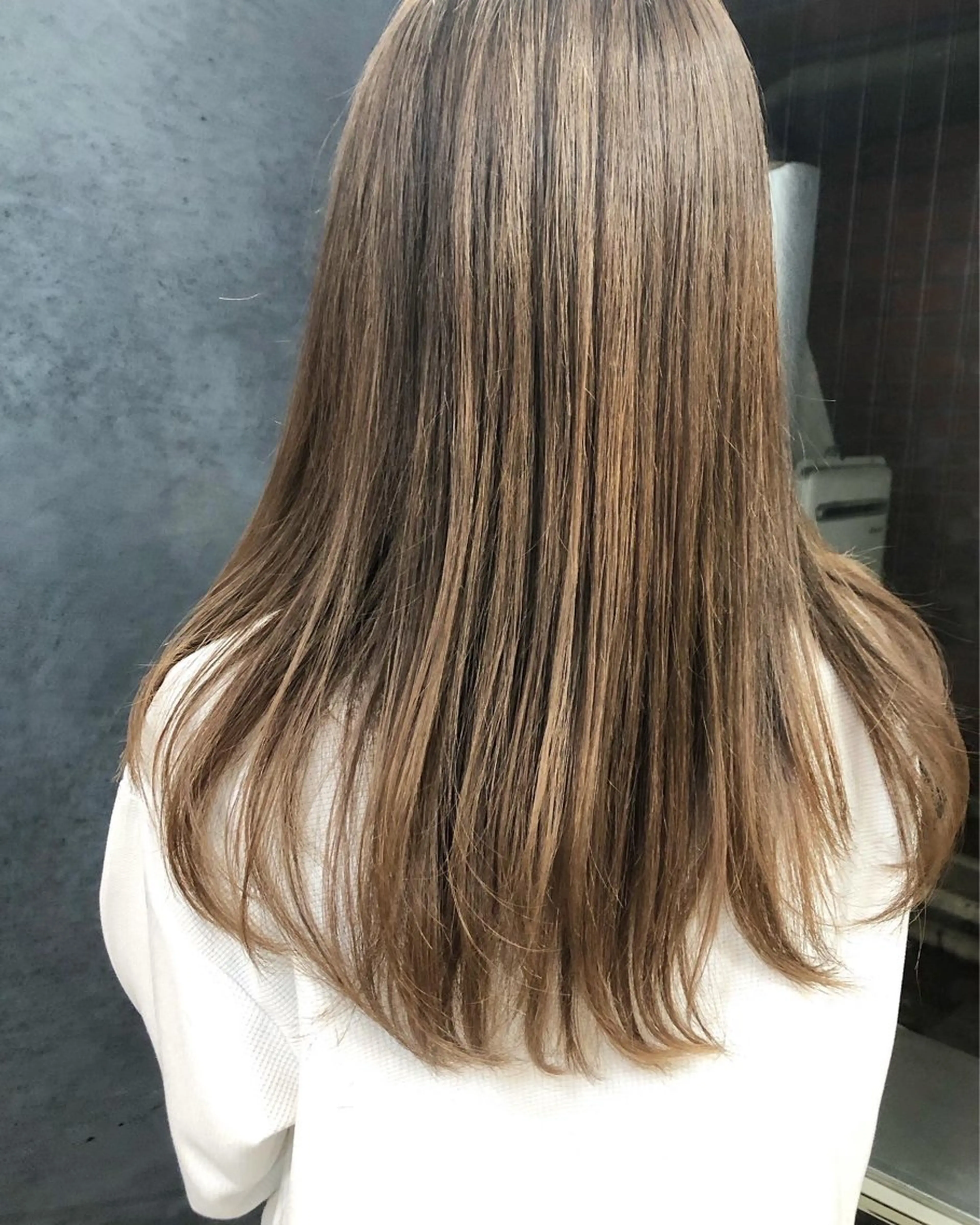 ロング カラー ヘアアレンジ ベージュカラー ブリーチ ミルクティーベージュ ヘアカラー メンズ特化✂️栗原 侑也のヘアスタイル