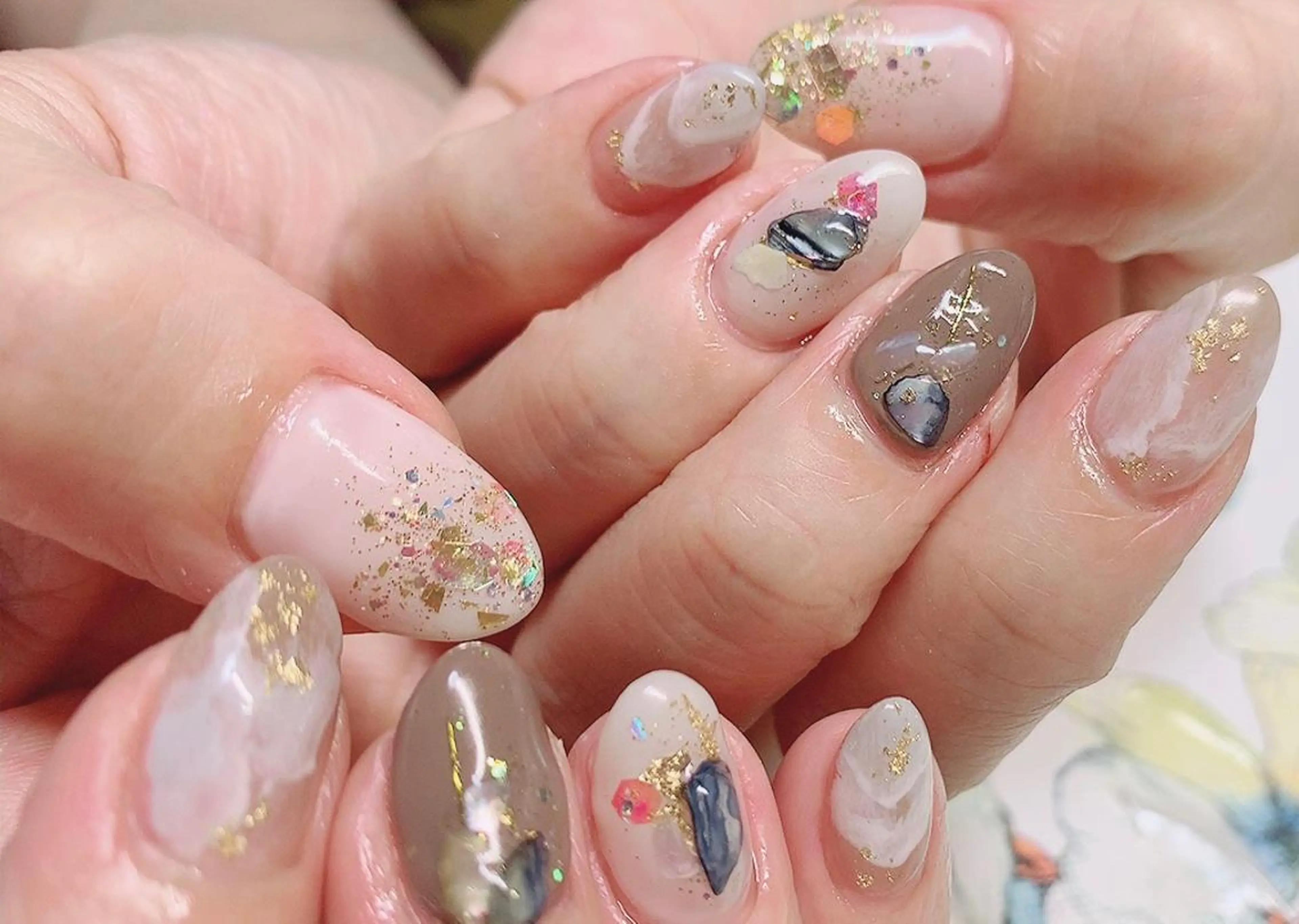 ネイル 持ち込み miu miuのネイルデザイン