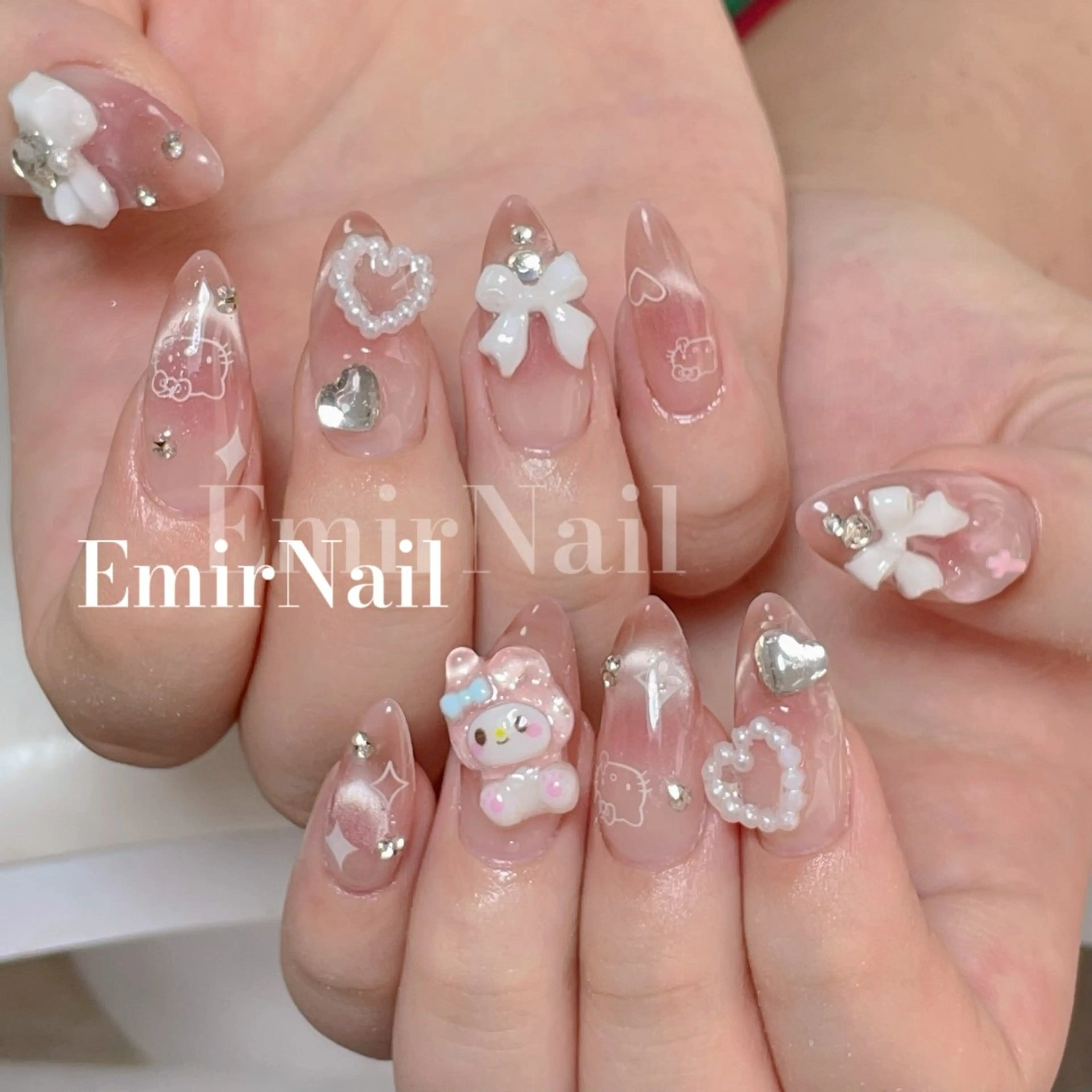 ネイル Emir Nailのネイルデザイン