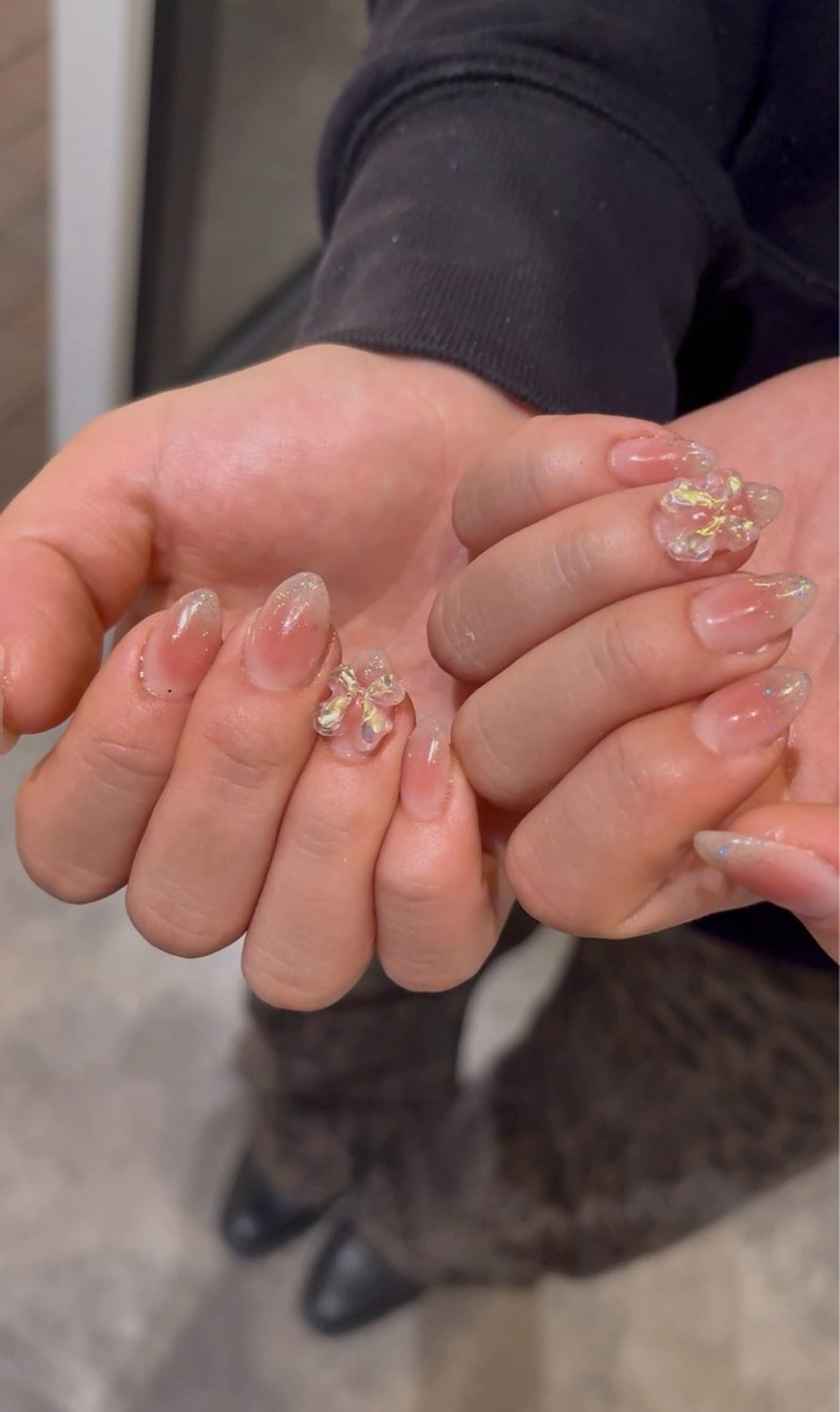 ネイル チークネイル モンタナ nailのネイルデザイン