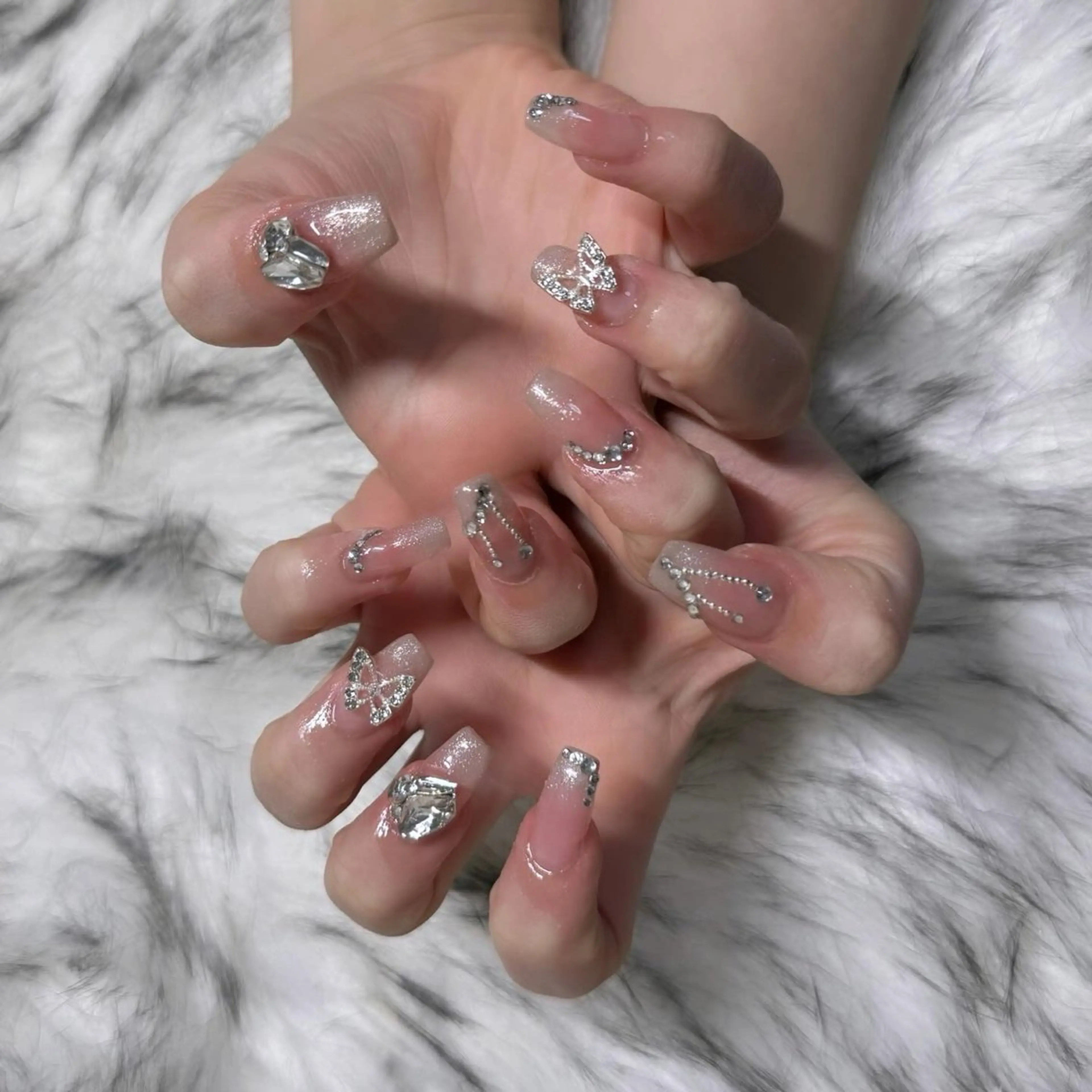 ロング ハンドネイル mao .のネイルデザイン