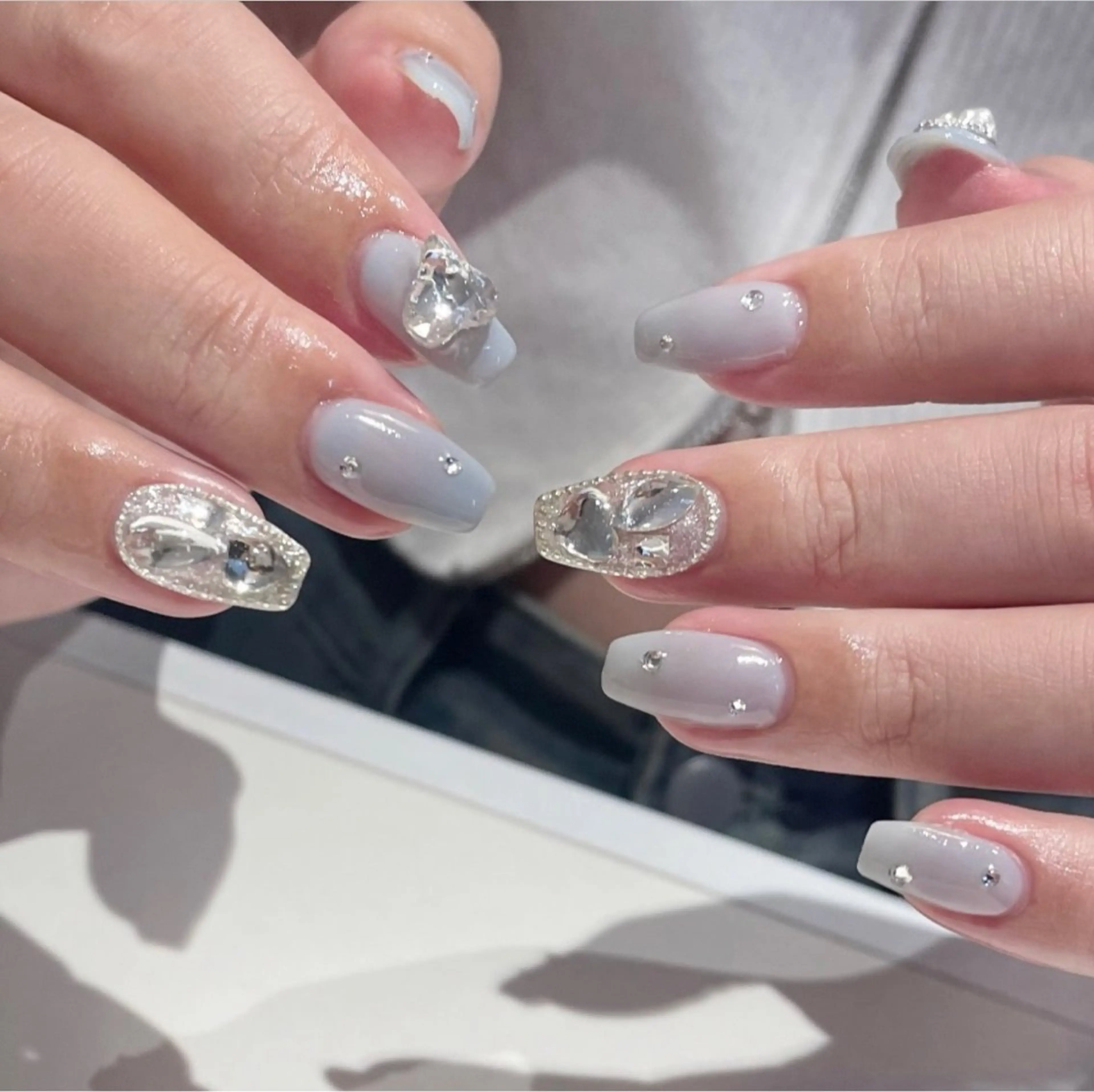 ネイル HIN NAILのネイルデザイン