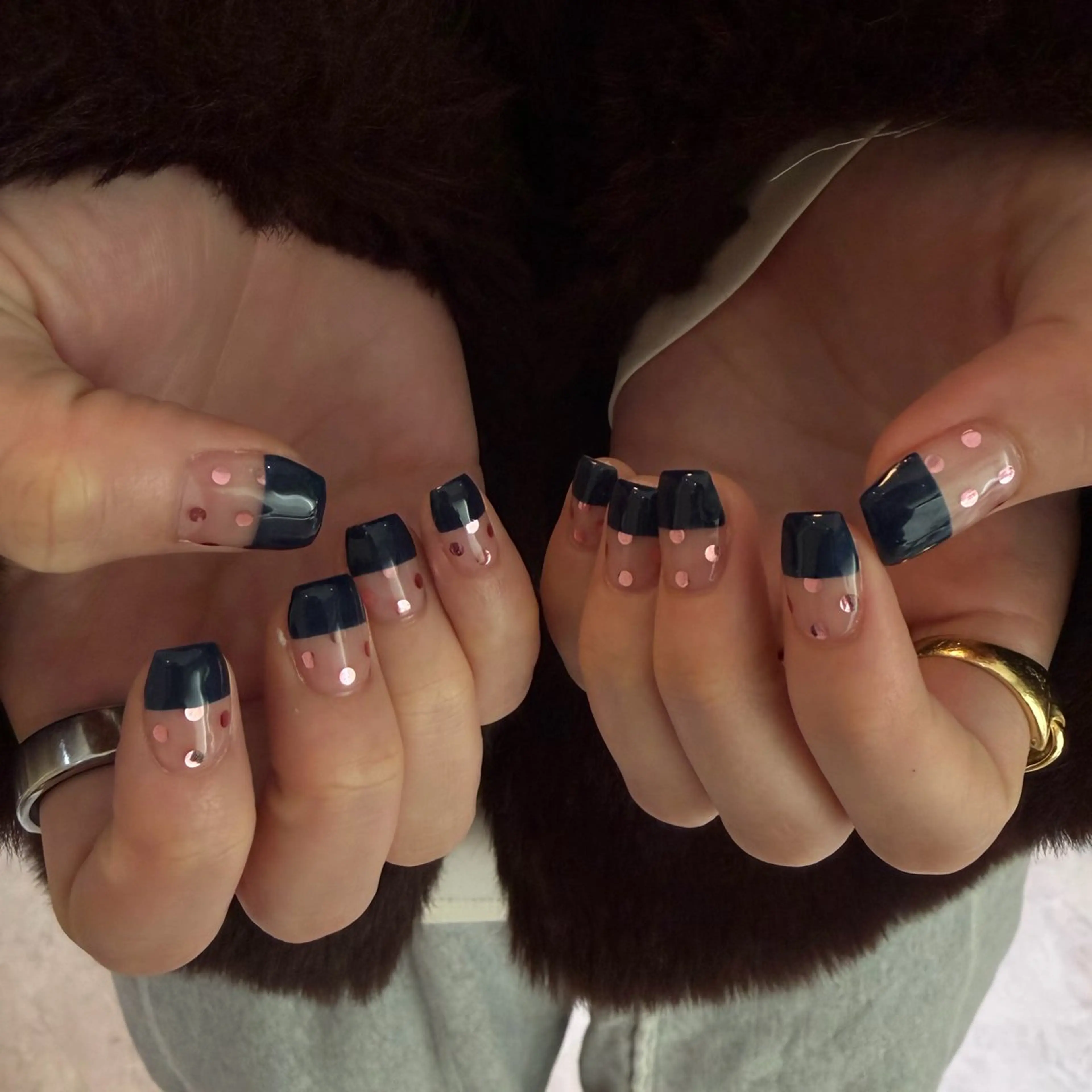 ネイル アートネイル ジェルネイル ホログラムネイル 持ち込み ネイビー Nail mood デザイン持ち込みokのネイルデザイン