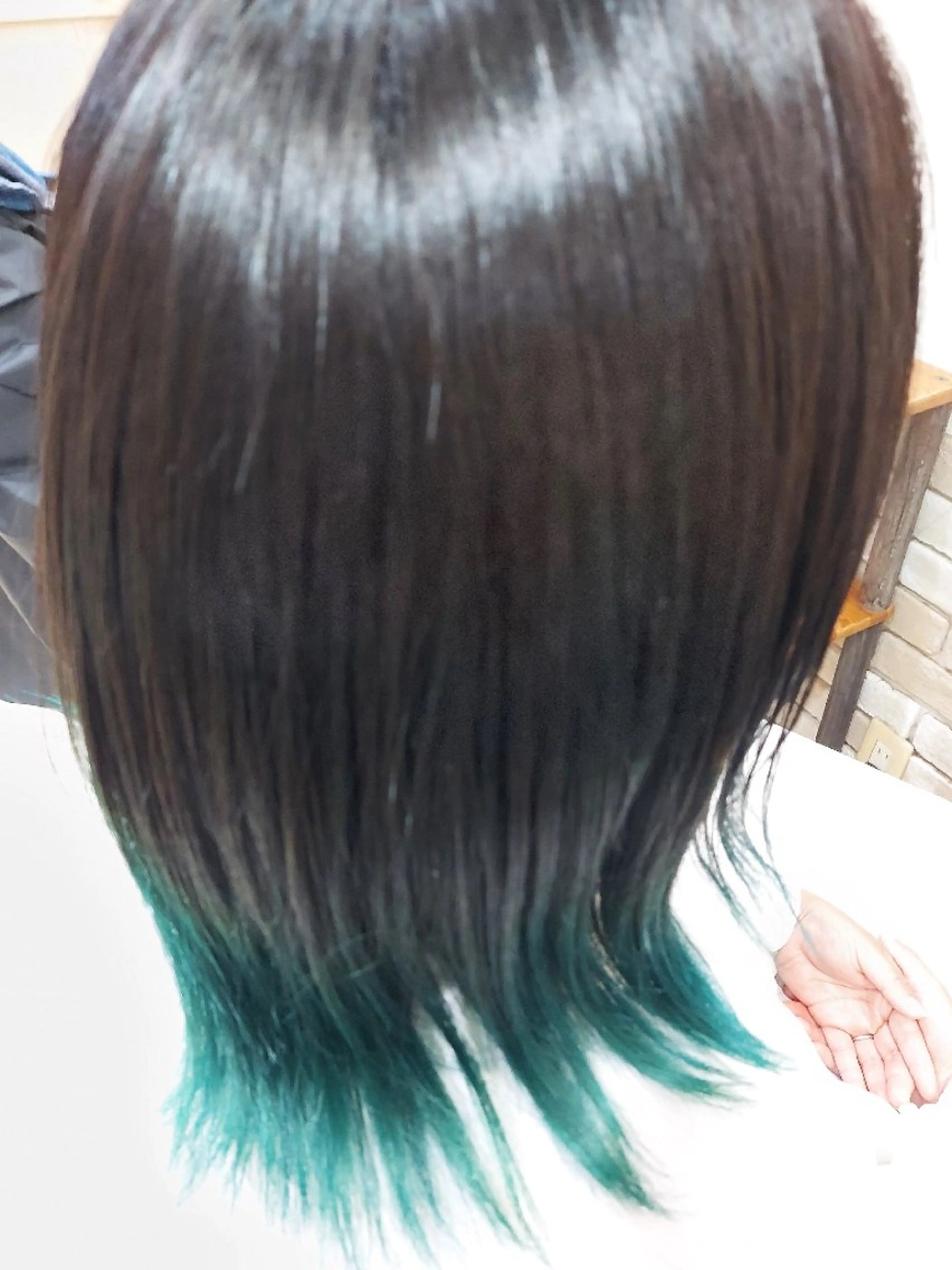 ミディアム 三好 アキラのヘアスタイル