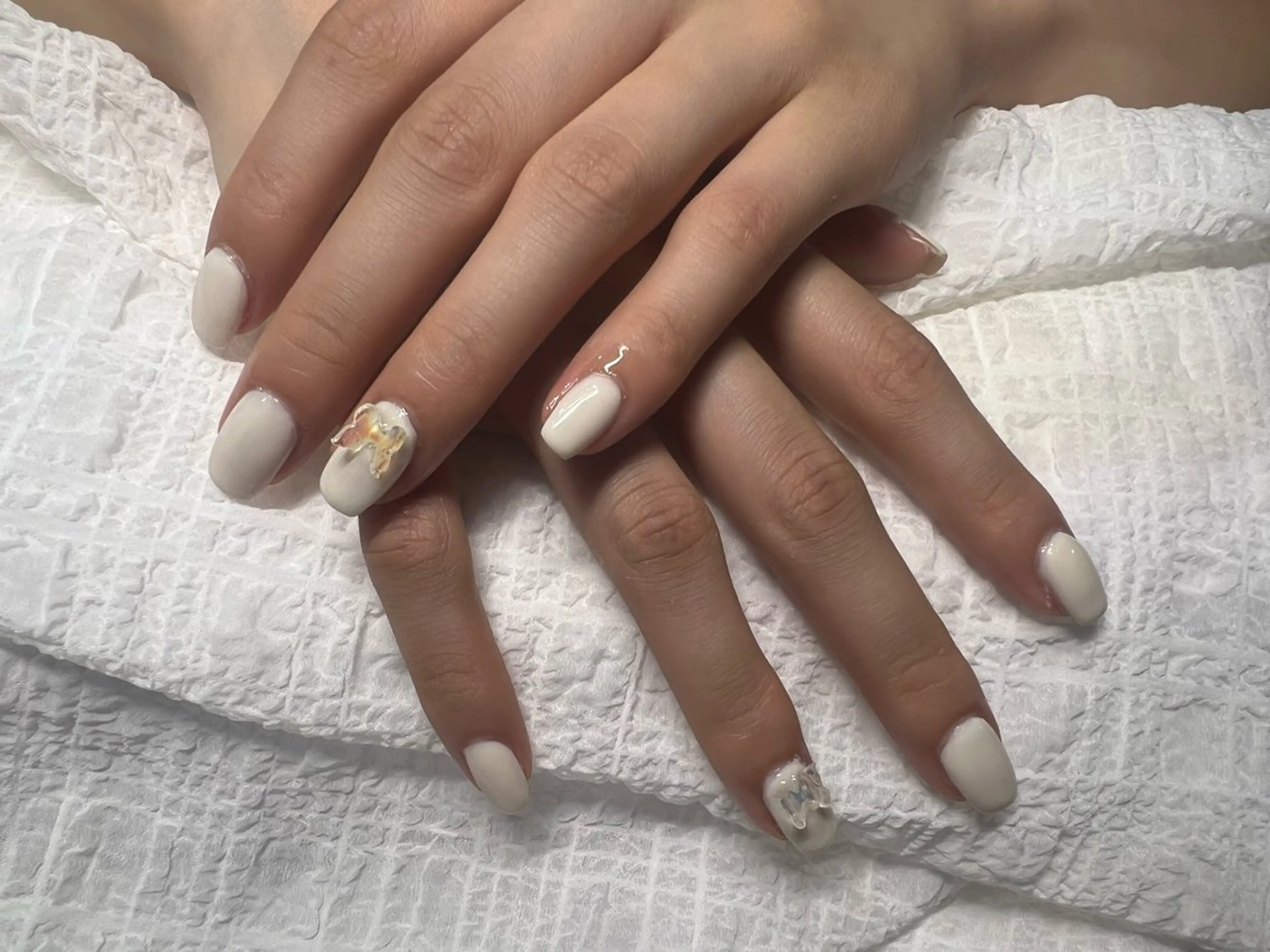 ネイル ハンドネイル 長さ出し専門 パーツのネイルデザイン