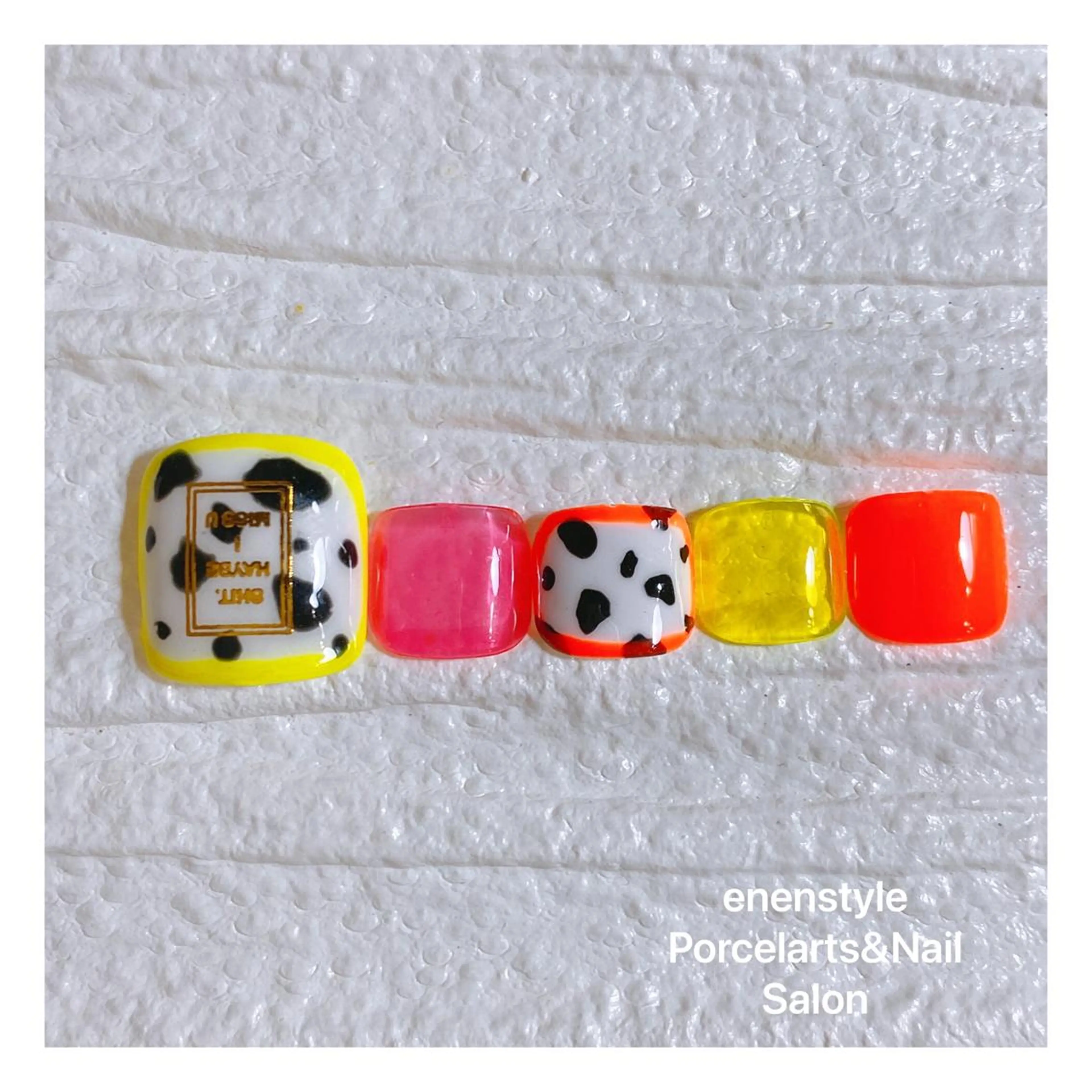 ショート ネイル ハンドネイル フットネイル 👑enen style👑のネイルデザイン