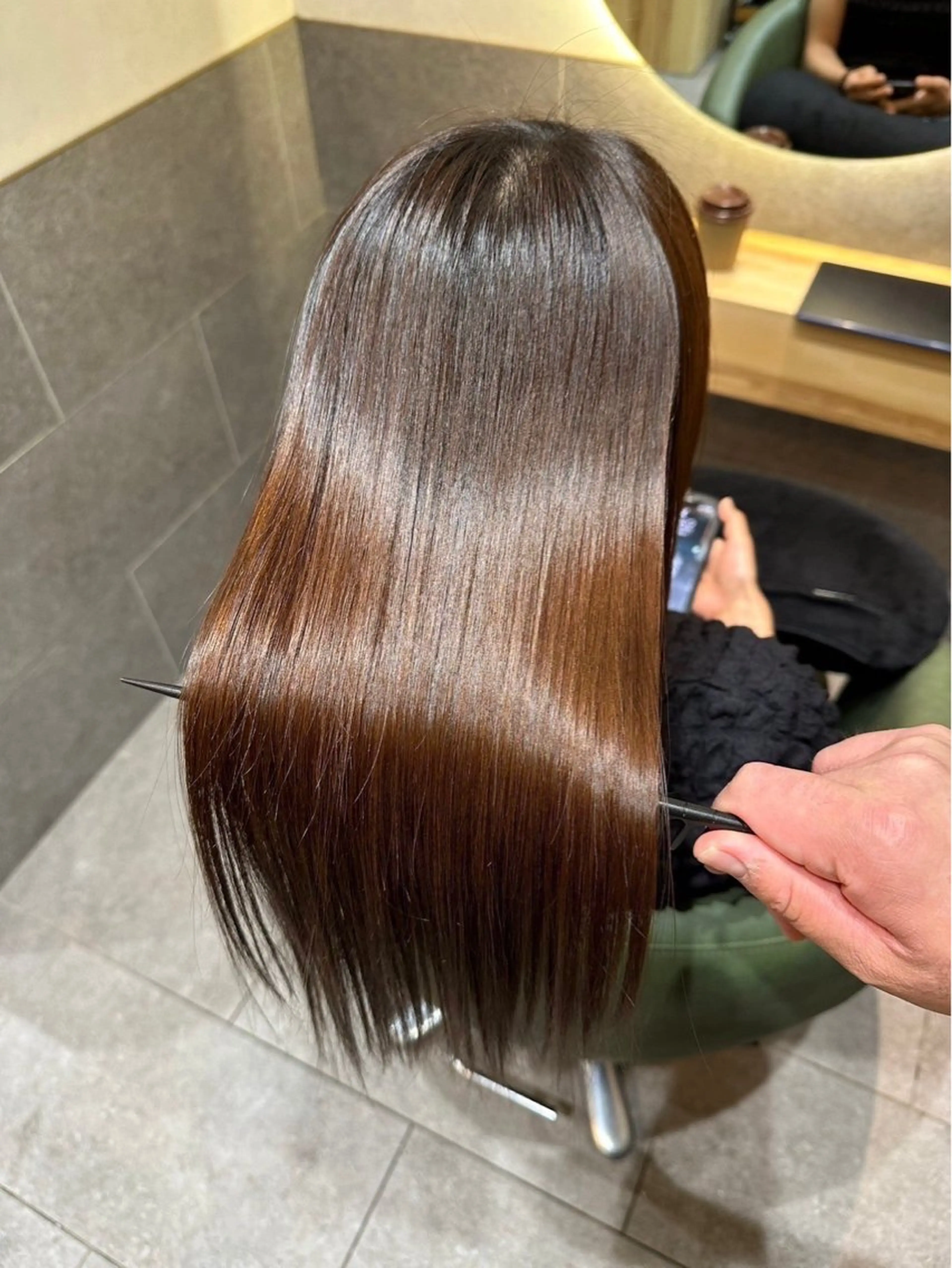 ロング カラー パーマ 【うねり/広がり/ 縮毛矯正】💟まなみのヘアスタイル