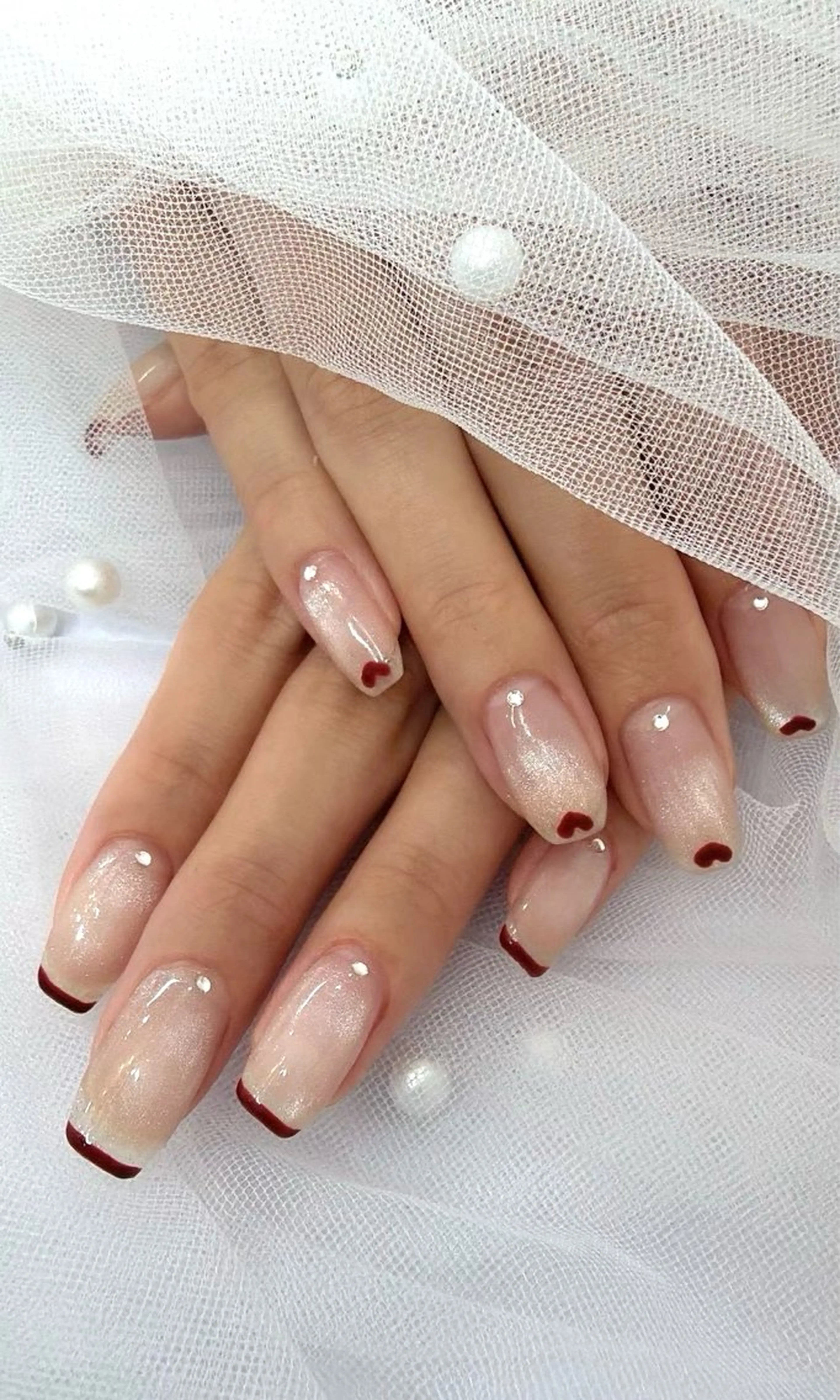 ネイル ボルドー フレンチネイル ハート マグネットネイル シンプルネイル ハンドネイル REGINA ネイル/アイラッシュの眉毛・アイブロウイメージ