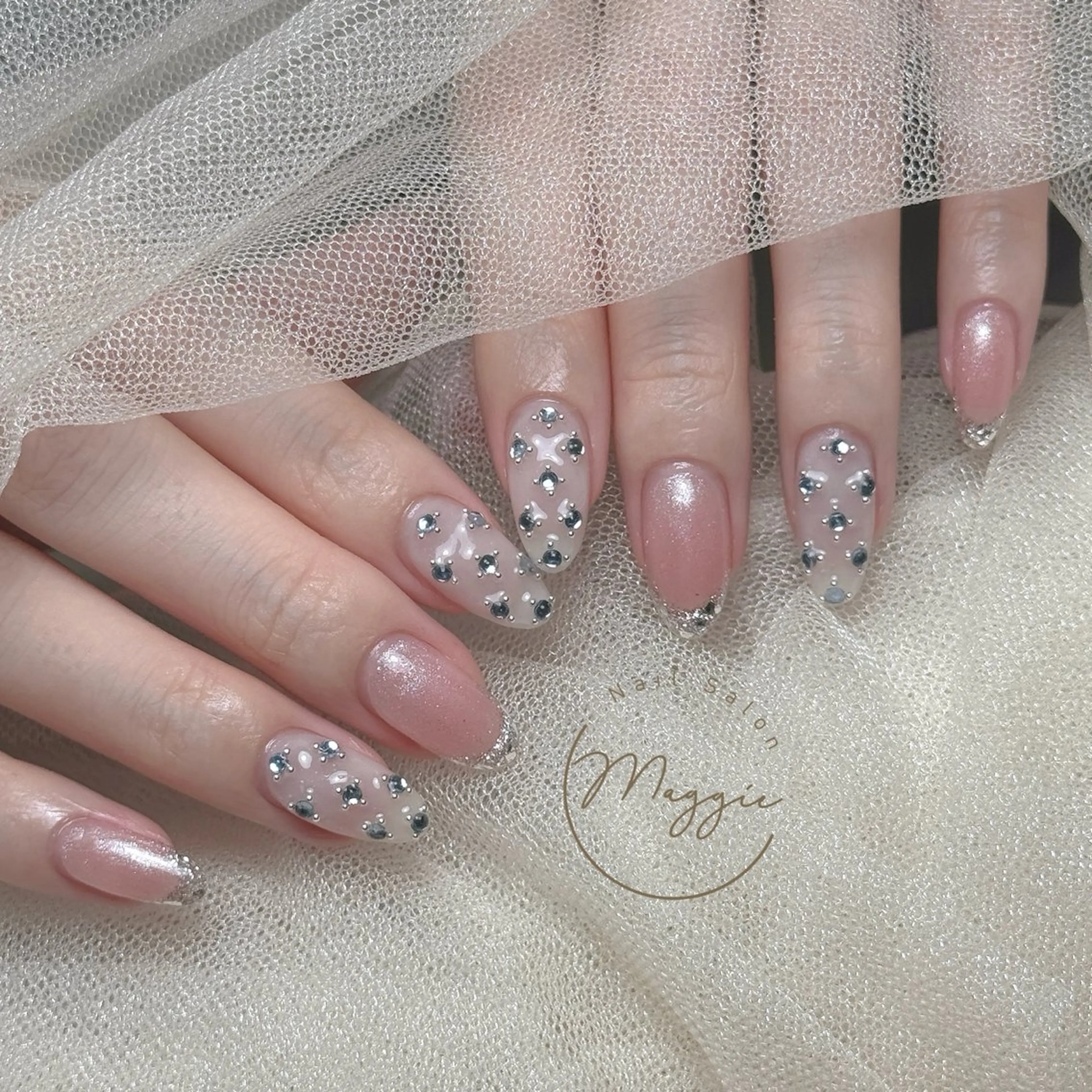 ネイル Maggie Nail🦩のネイルデザイン