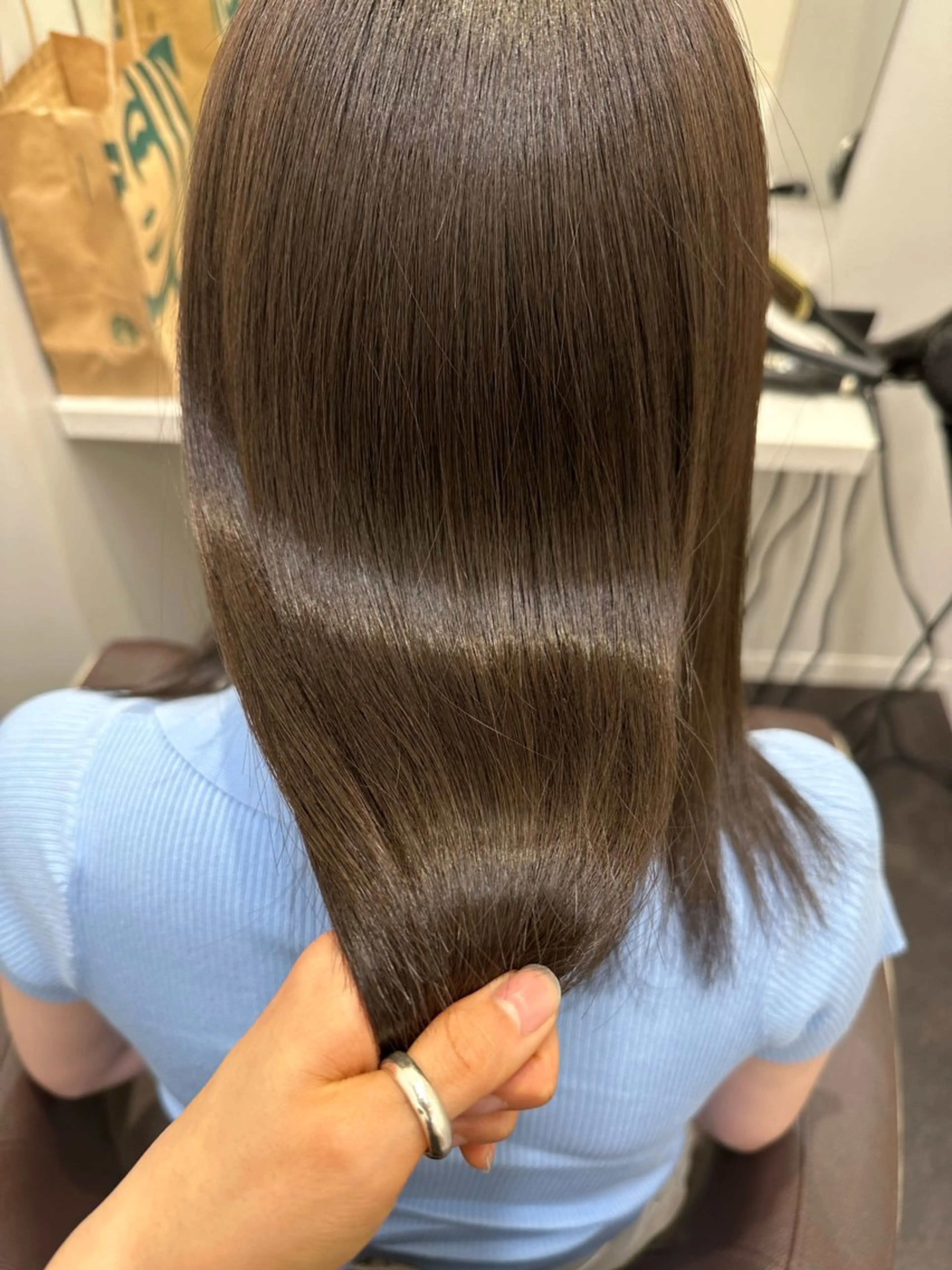 ミディアム カラー パーマ、髪質改善 菊地美月のヘアスタイル