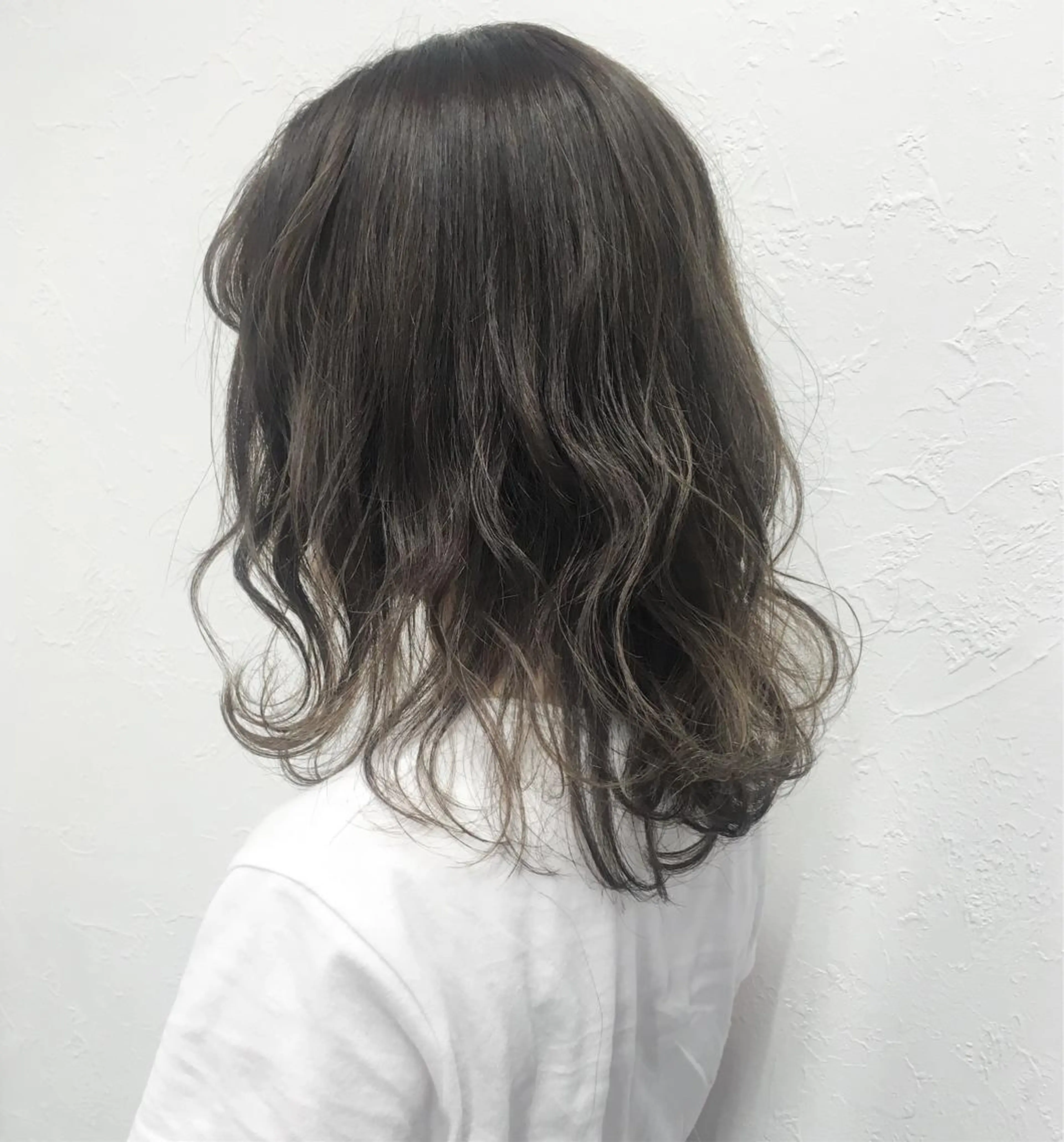 カラー アッシュ ハイライトカラー ヘアカラー 2nd所属・🤍2nd🤍田所 美希のヘアスタイル