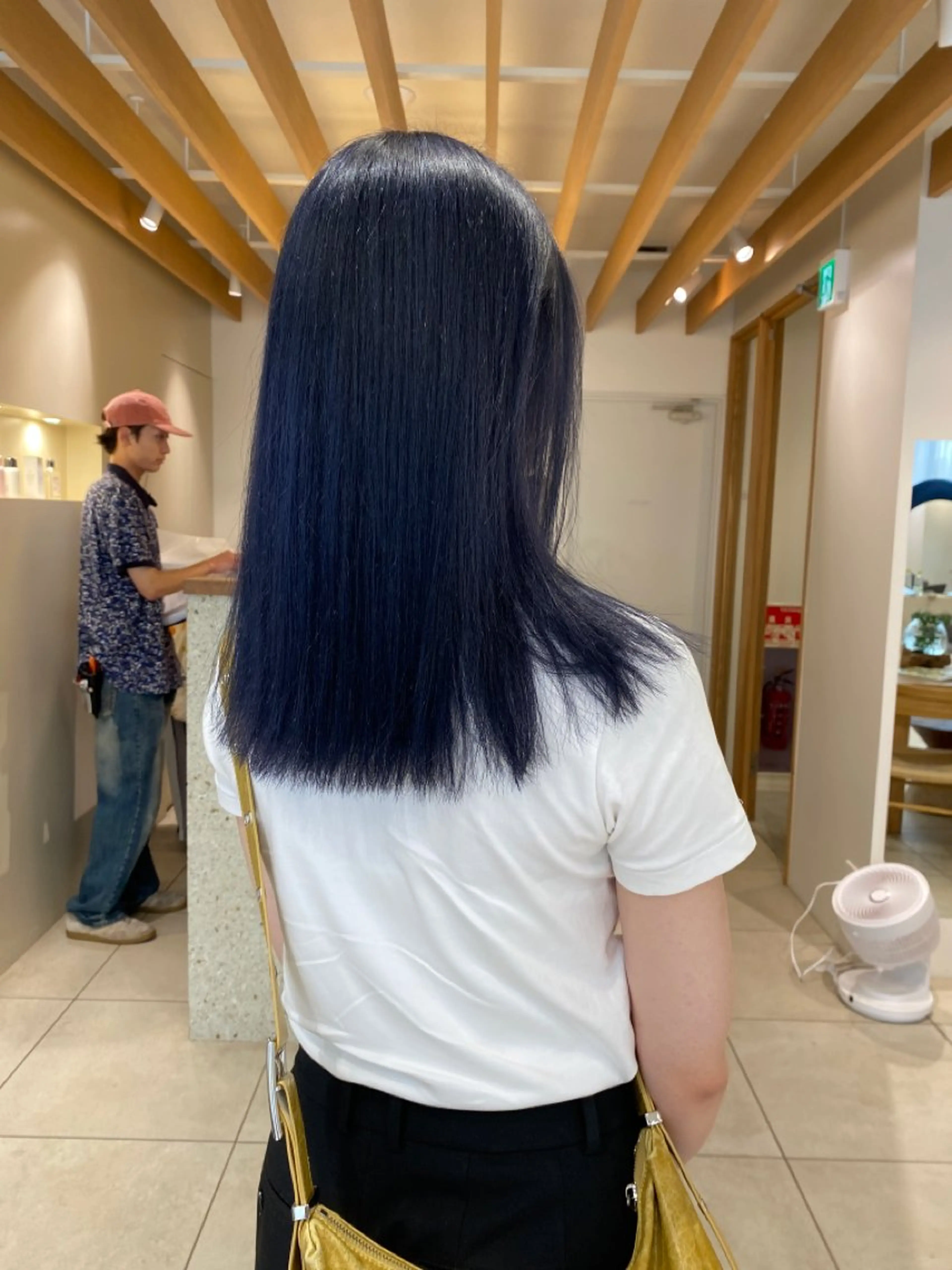 ミディアム カラー 似合わせカットカラー りおなのヘアスタイル