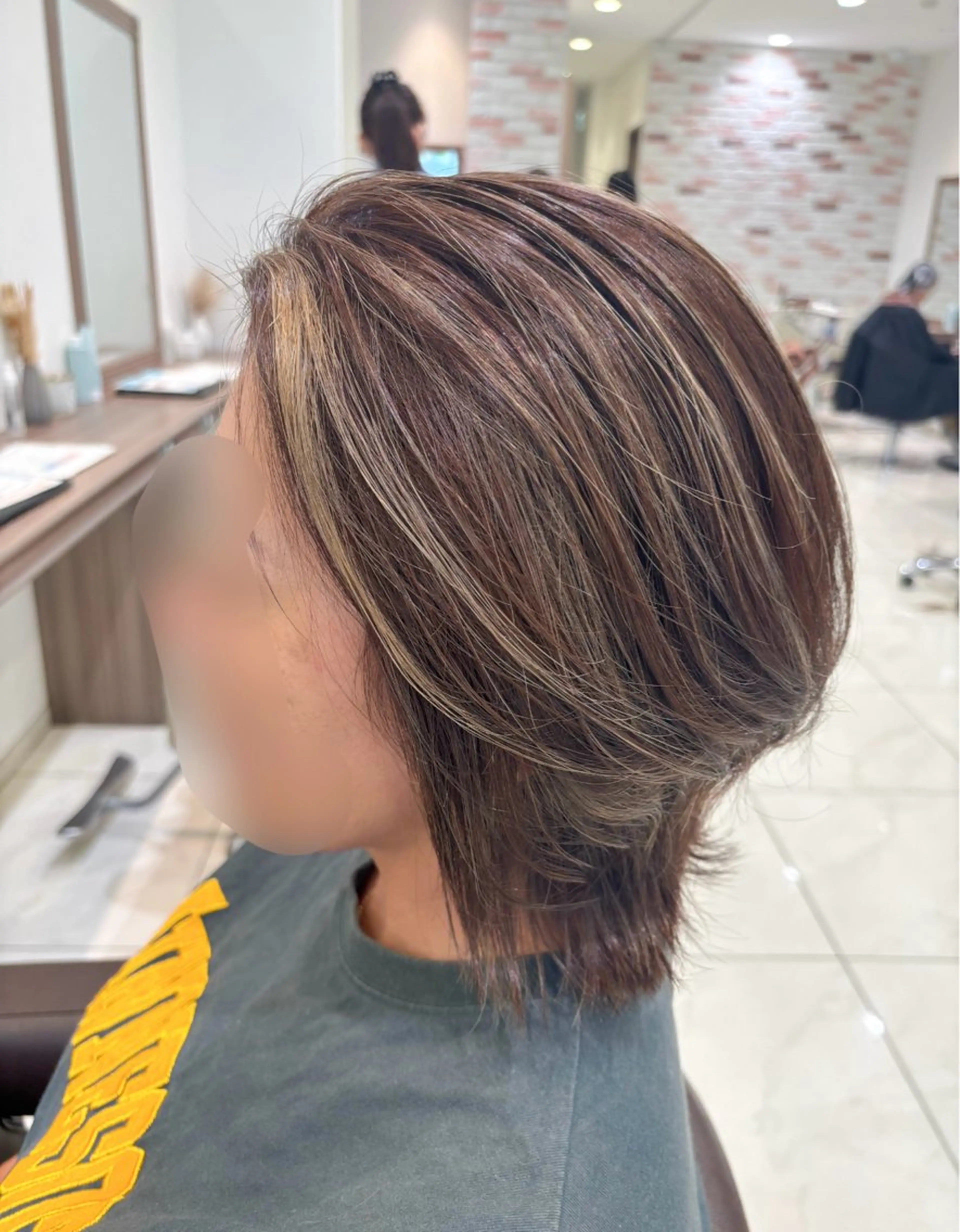 ショート ハイライト レイヤーカット ✨白髪ぼかし脱白髪/ 山口智弘✨のヘアスタイル