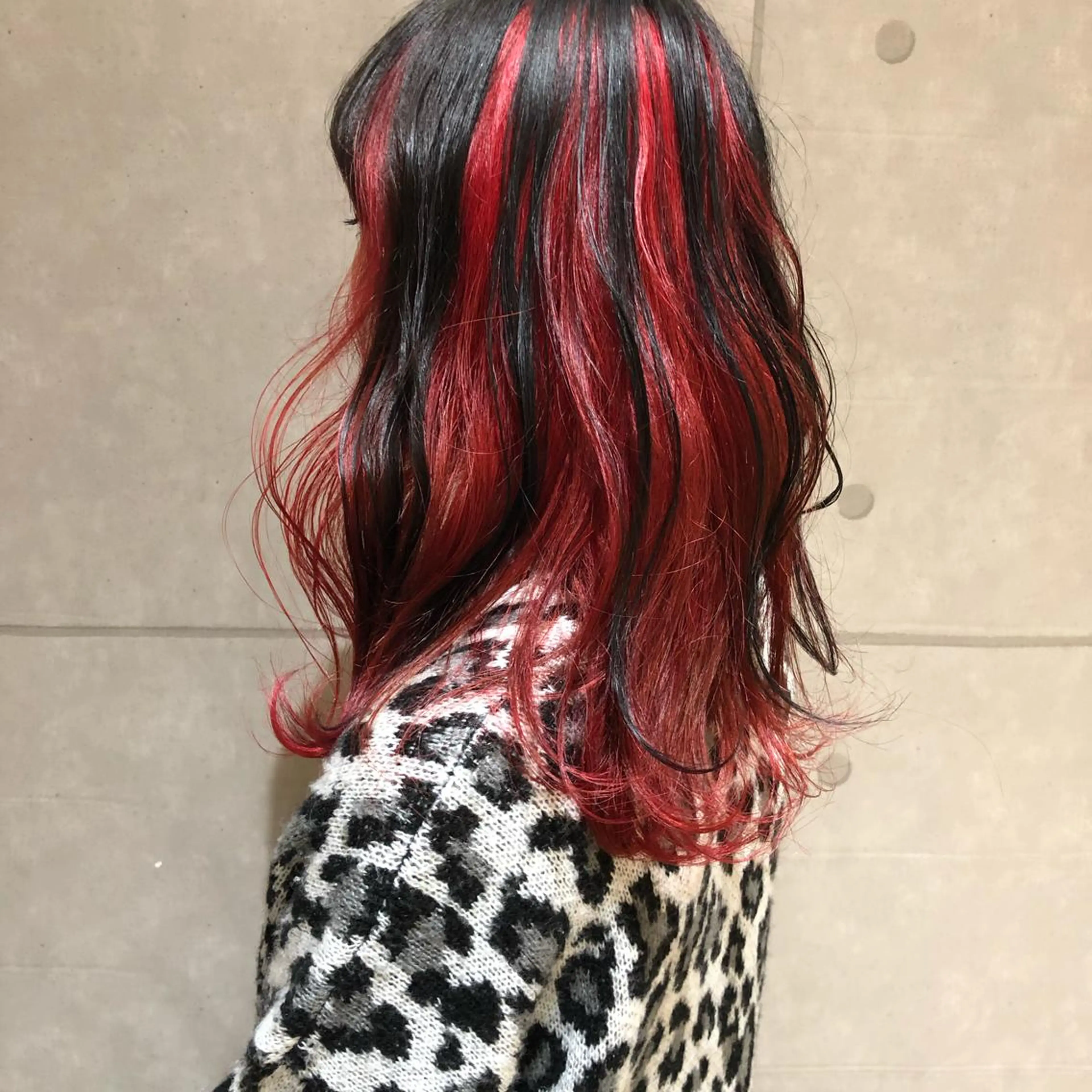 ミディアム カラー パーマ ヘアアレンジ インナーカラー ヘアカラー ハイトーン特化🤍 浦住のヘアスタイル