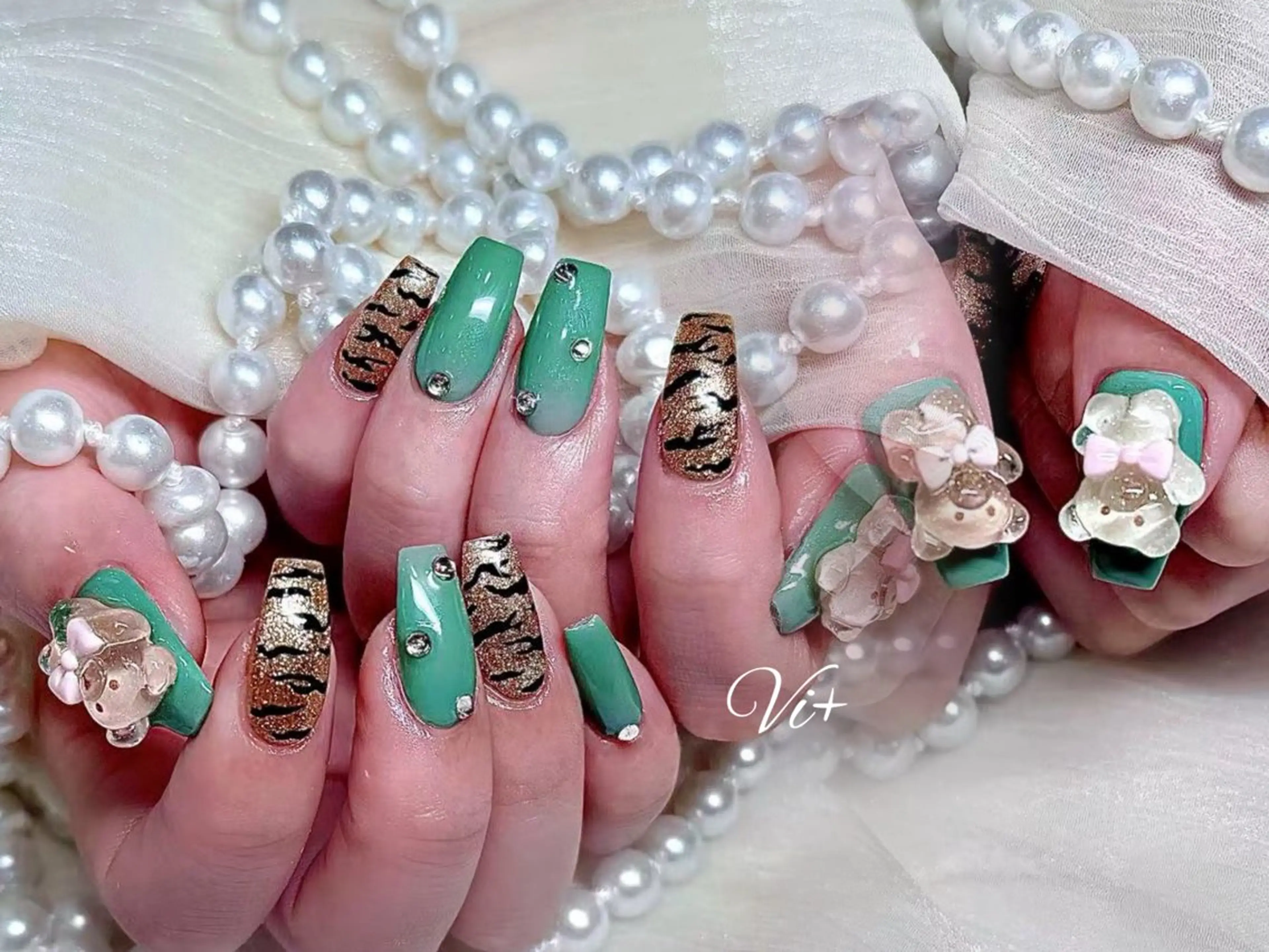 ネイル ハンドネイル ✨Nailsalon Vi+✨のネイルデザイン