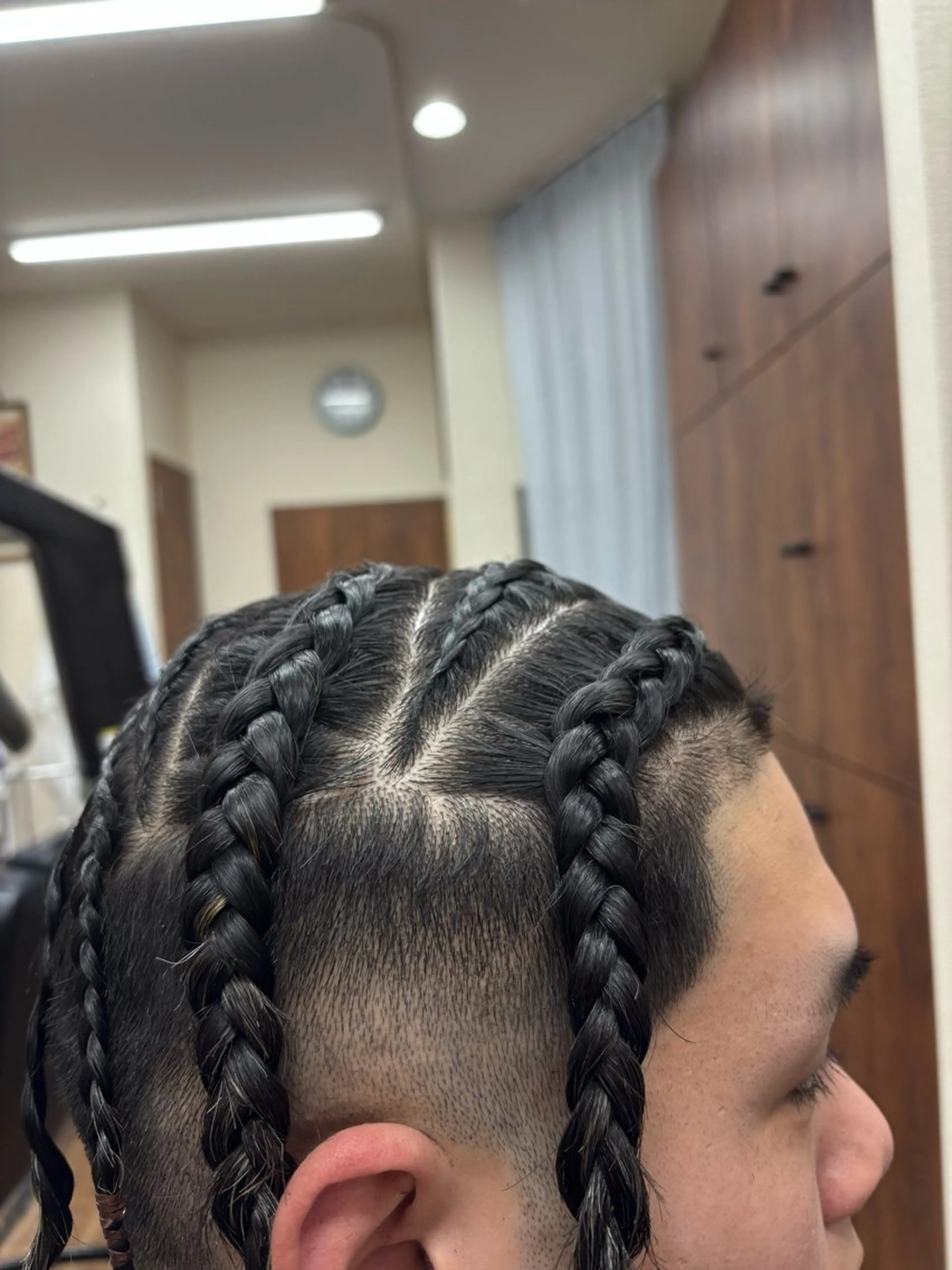 酒井 陽人のヘアスタイル