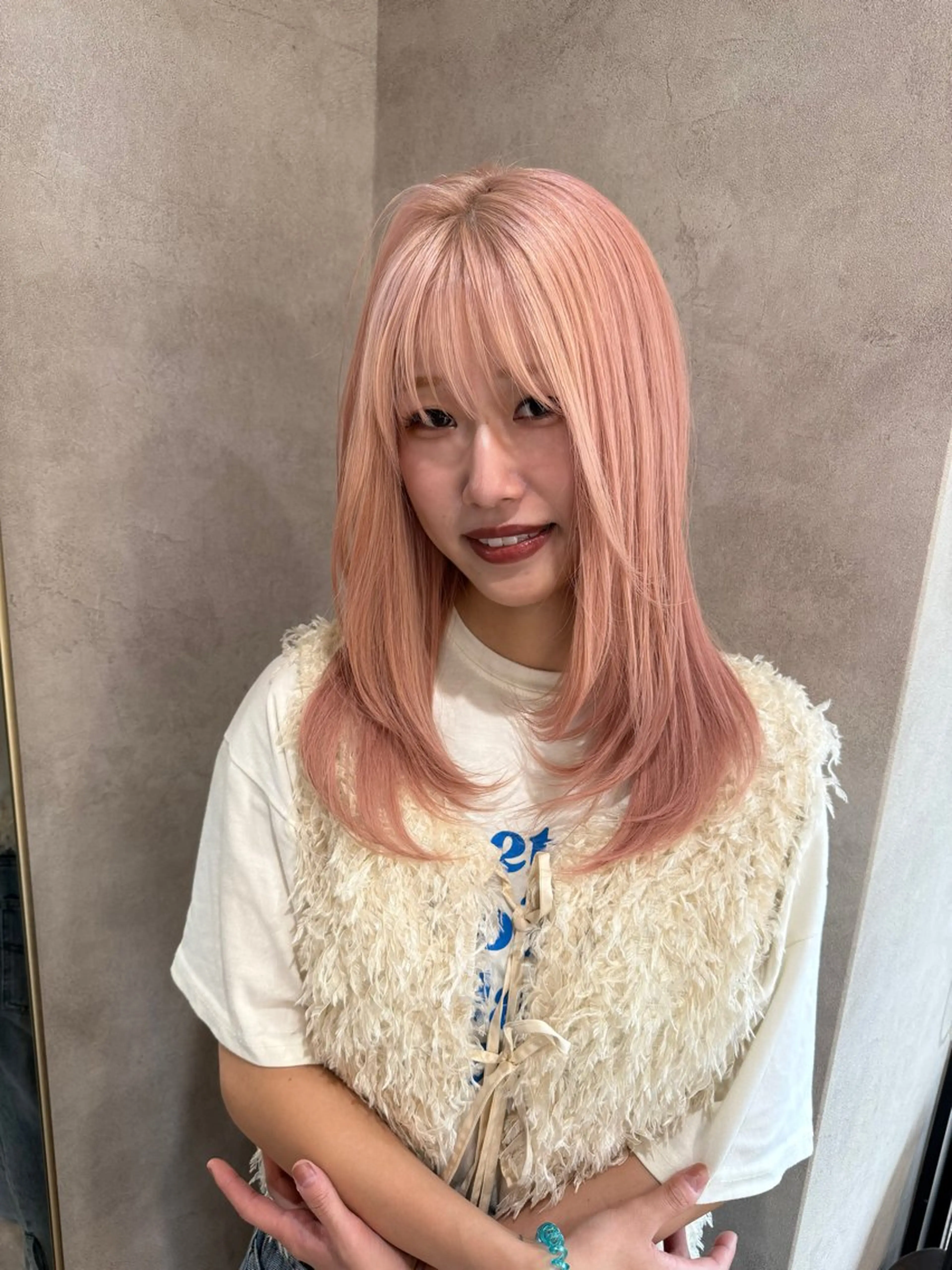 ロング カラー ブリーチ ピンクカラー ヘアカラー トリートメント RIENS aura / ayu ♡のヘアスタイル