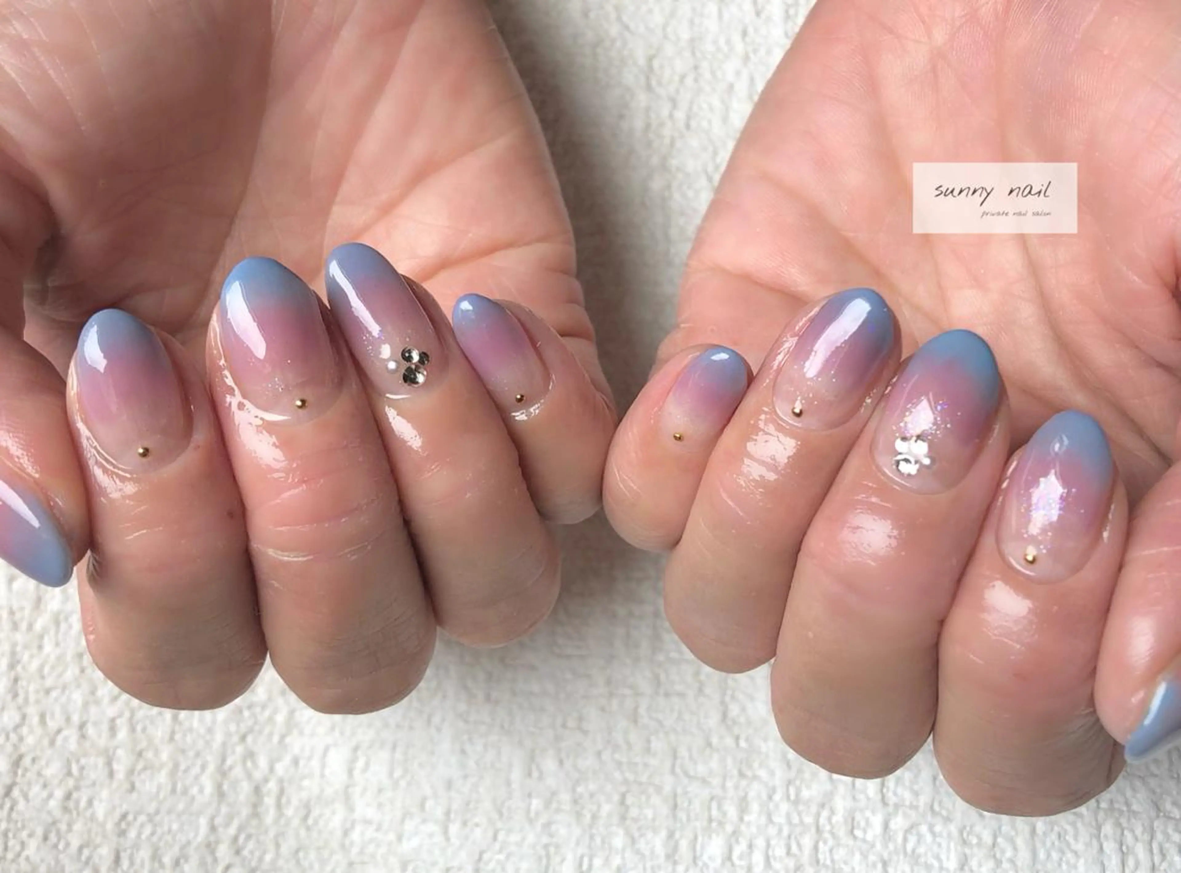 ネイル カジュアル ジェルネイル グラデーション キラキラネイル ニュアンスネイル sunny nailのネイルデザイン