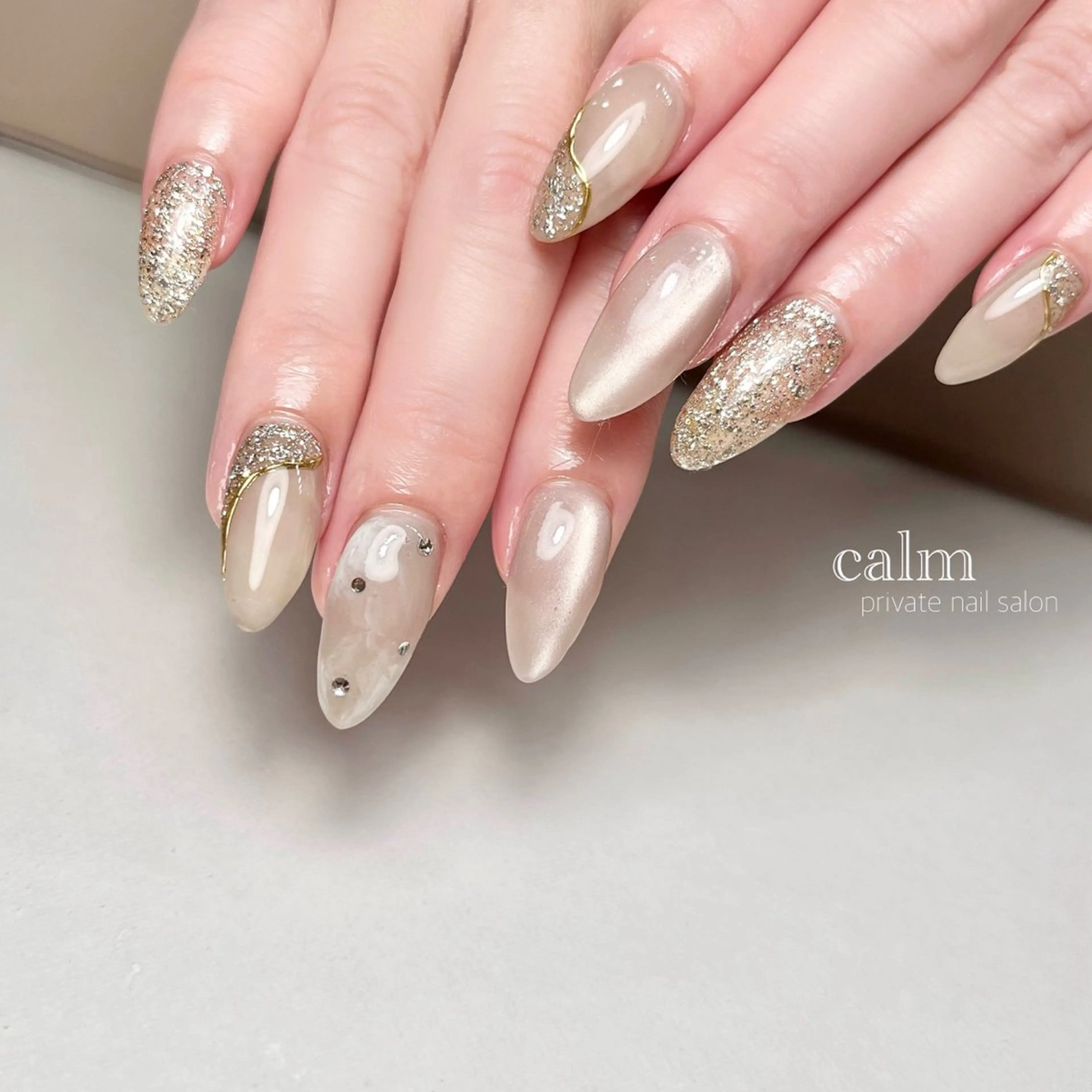 ネイル ハンドネイル calm 〔ｶｰﾑ〕のネイルデザイン