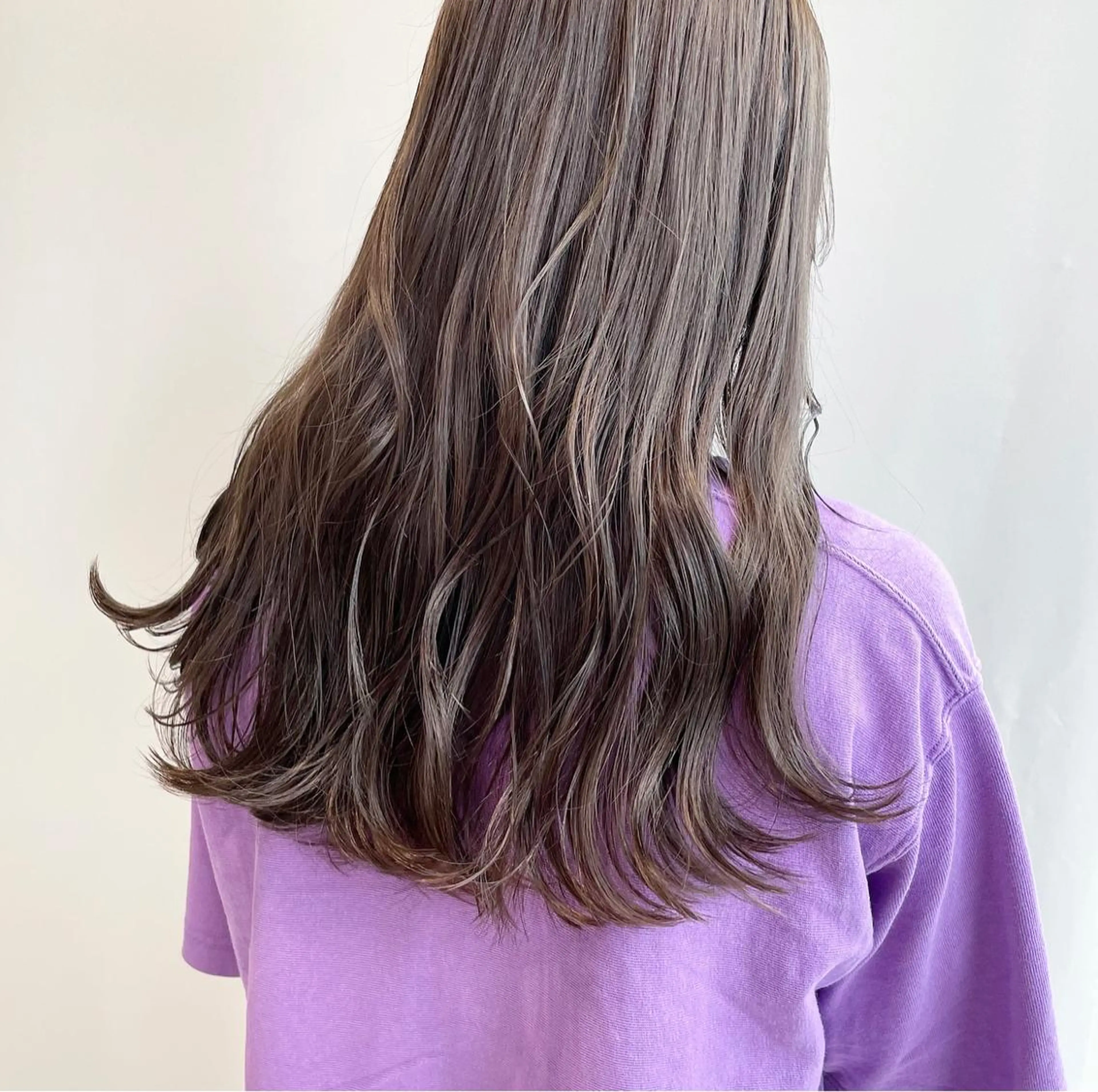 ロング カラー 山口 莉奈のヘアスタイル