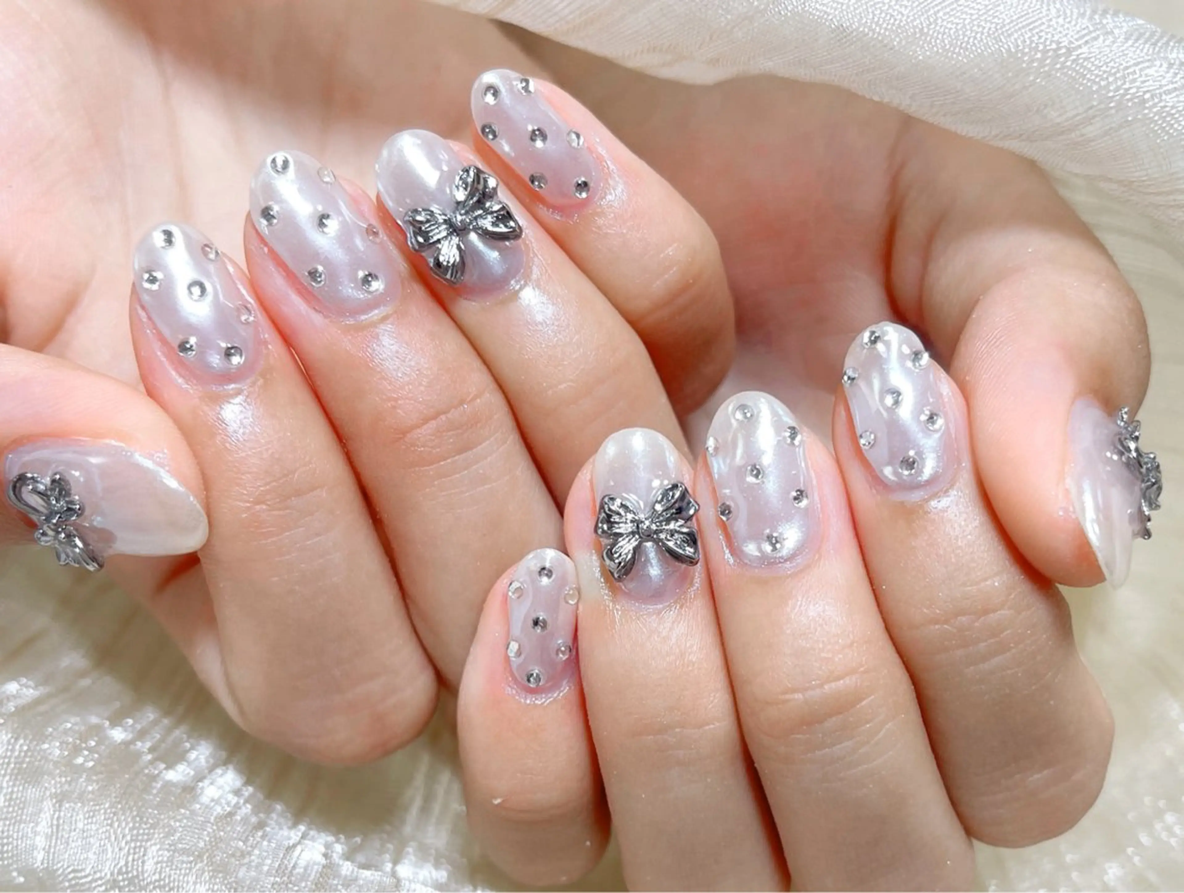 ネイル ハンドネイル 🎀ネイルサロン エクラYUI🎀のネイルデザイン