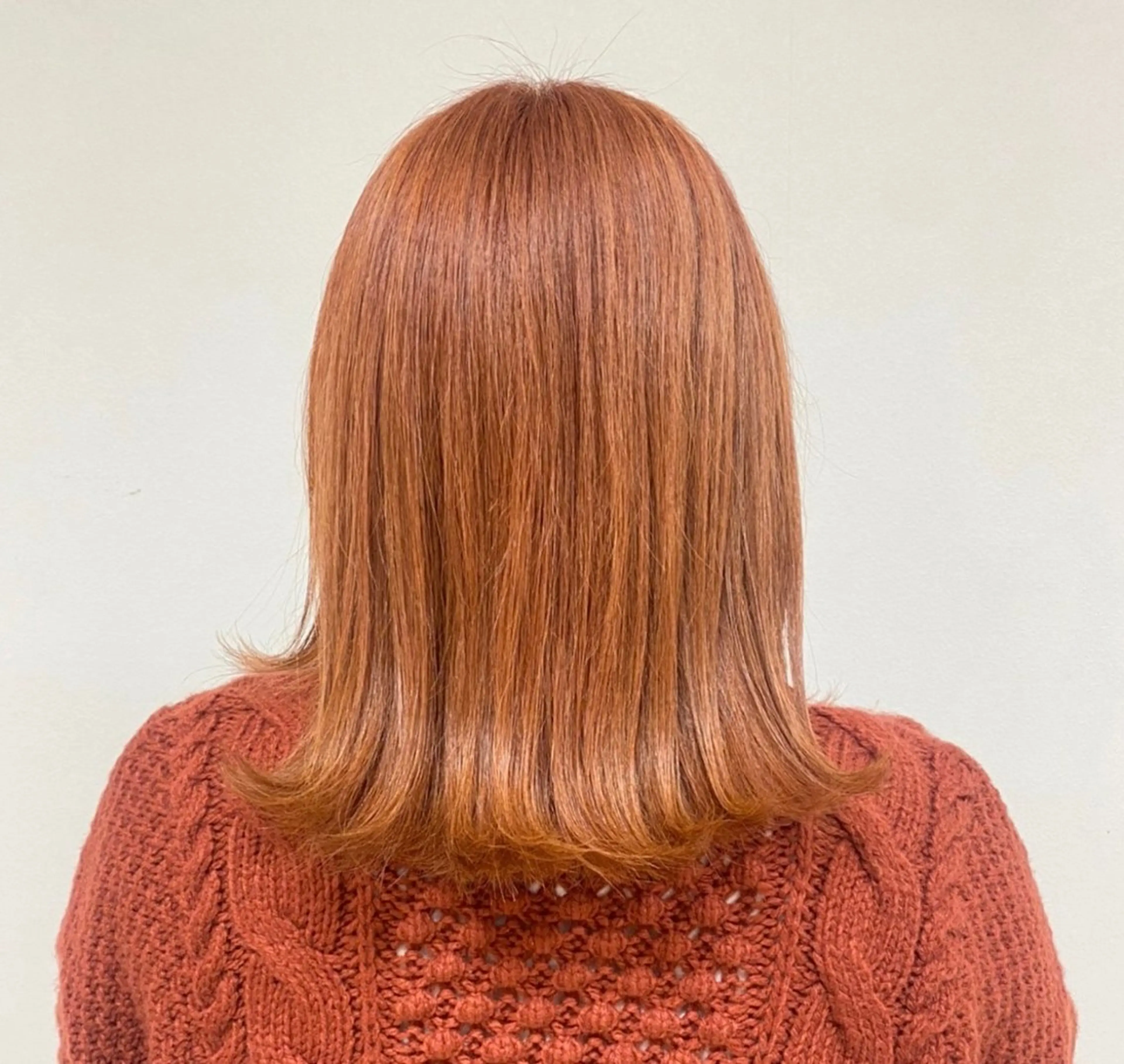 ミディアム カラー ヘアカラー トリートメント 透明感ハイトーン特化 /ケアブリーチ/莉駒のヘアスタイル