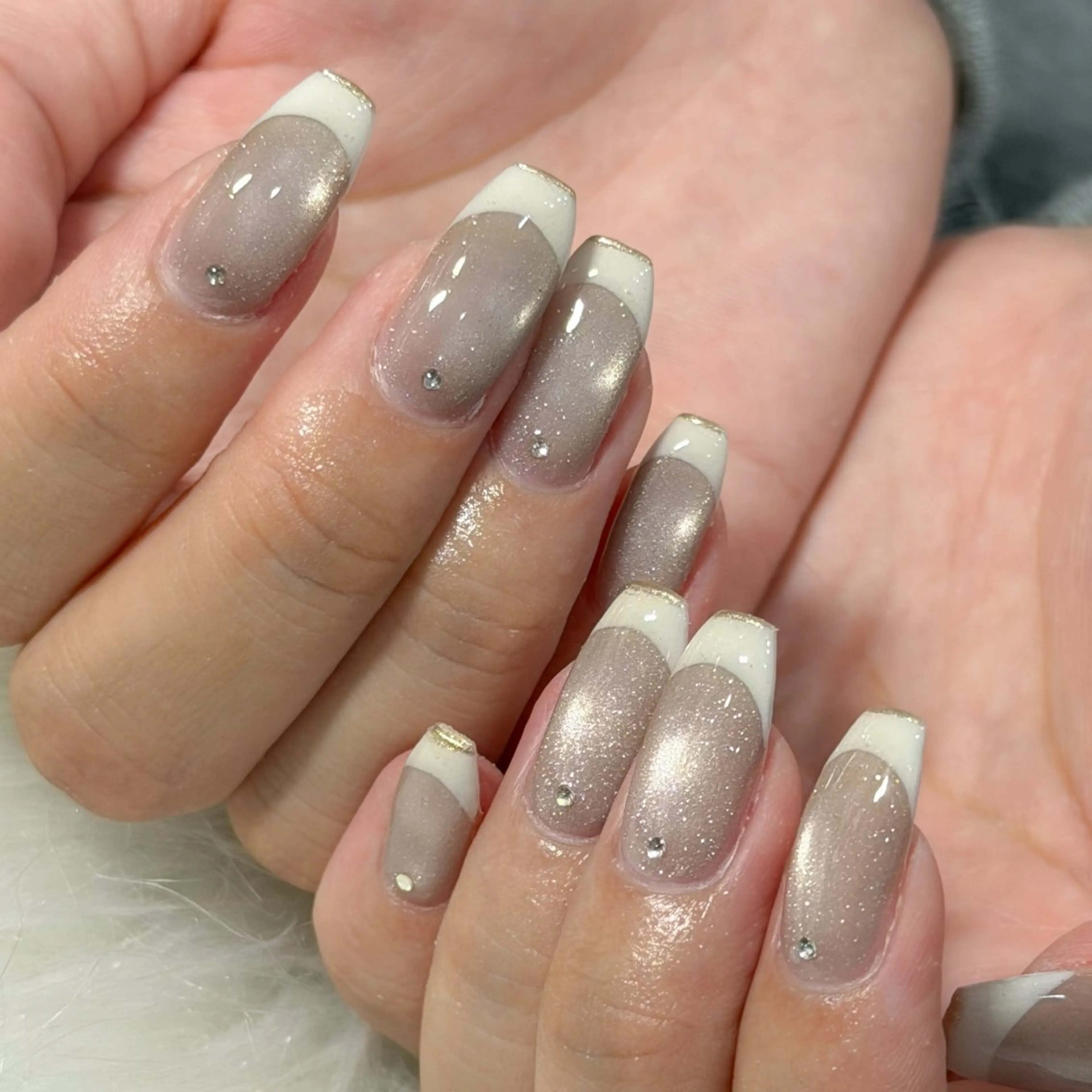ネイル ハンドネイル フットネイル LAVISH nanamiのネイルデザイン