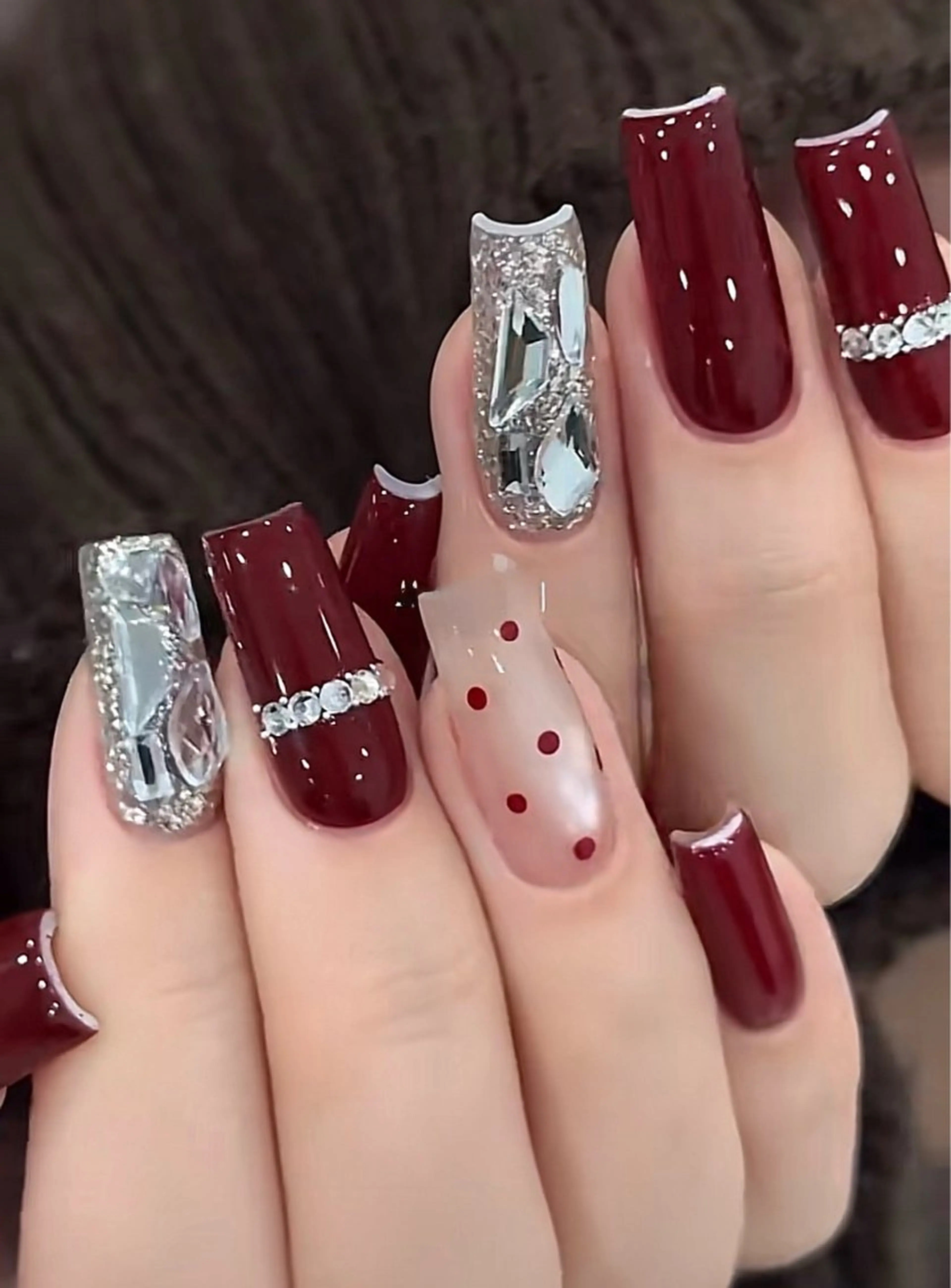ネイル アートネイル ボルドー クリアネイル 成人式 ドット ハンドネイル ハンドケア 古賀 佳織のネイルデザイン
