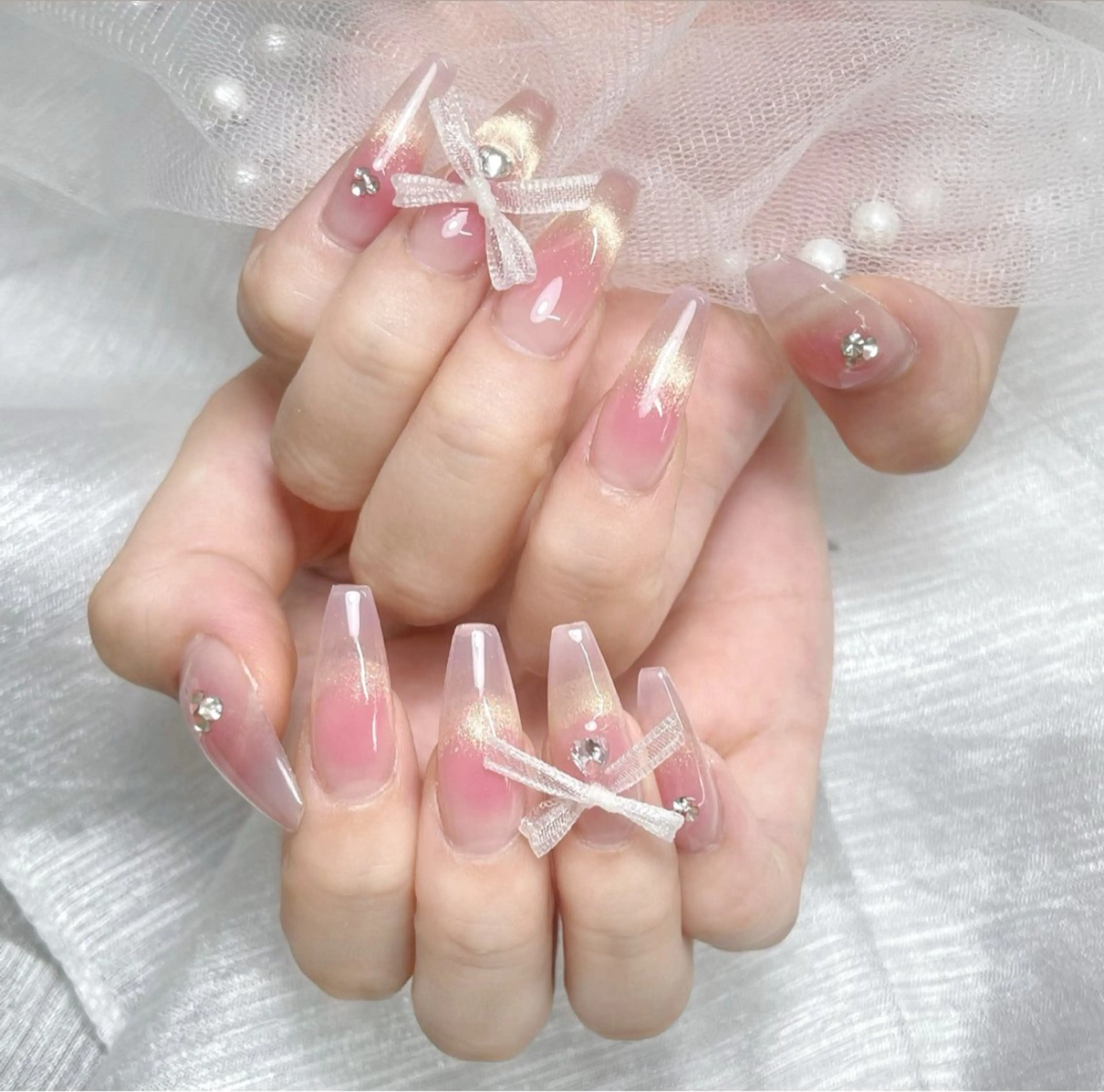 カラー グラデーションカラー ピンクカラー ハンドネイル AIN Nailのネイルデザイン