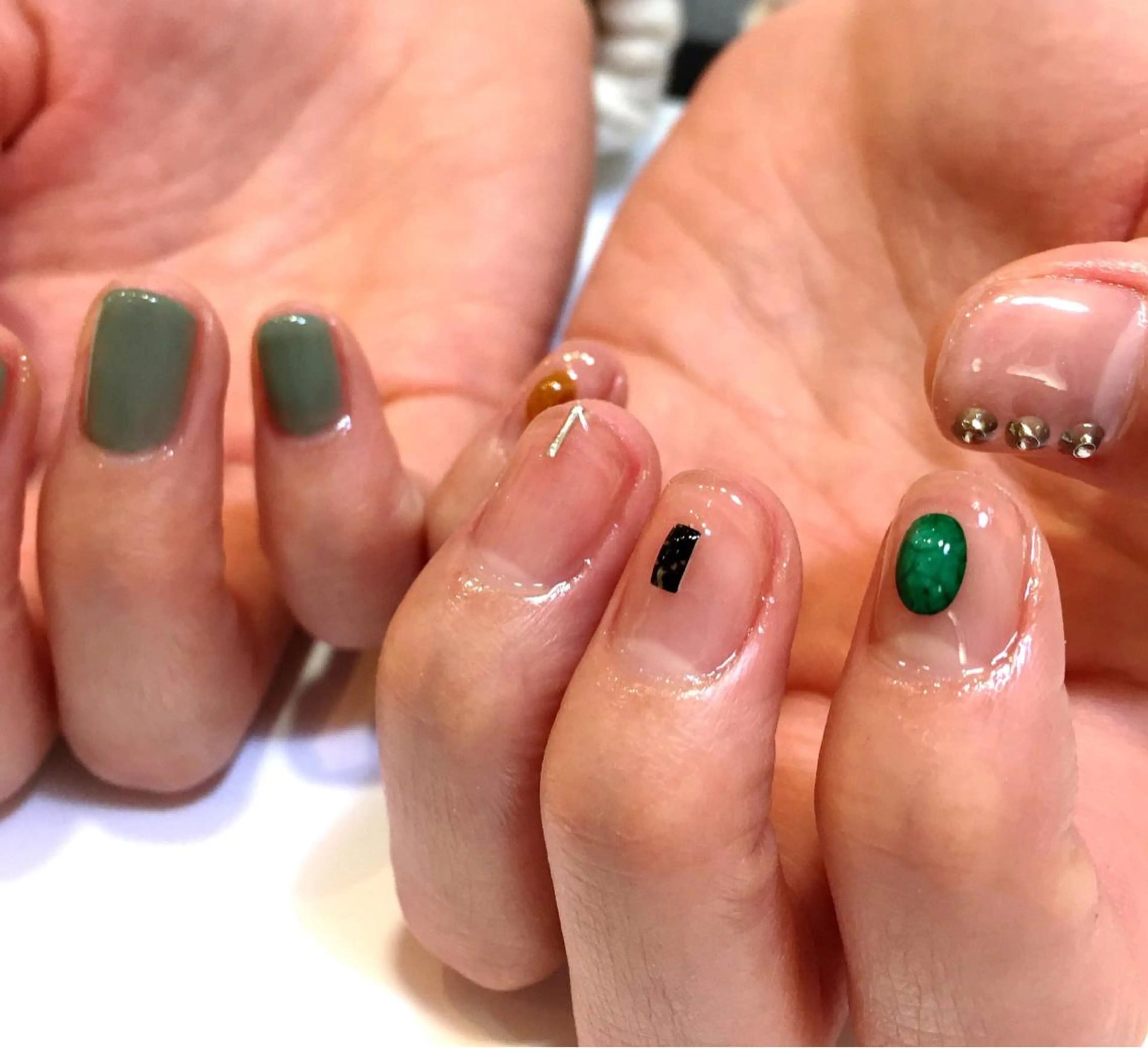 ネイル nail atelier AMBER所属・saori .の眉毛・アイブロウイメージ