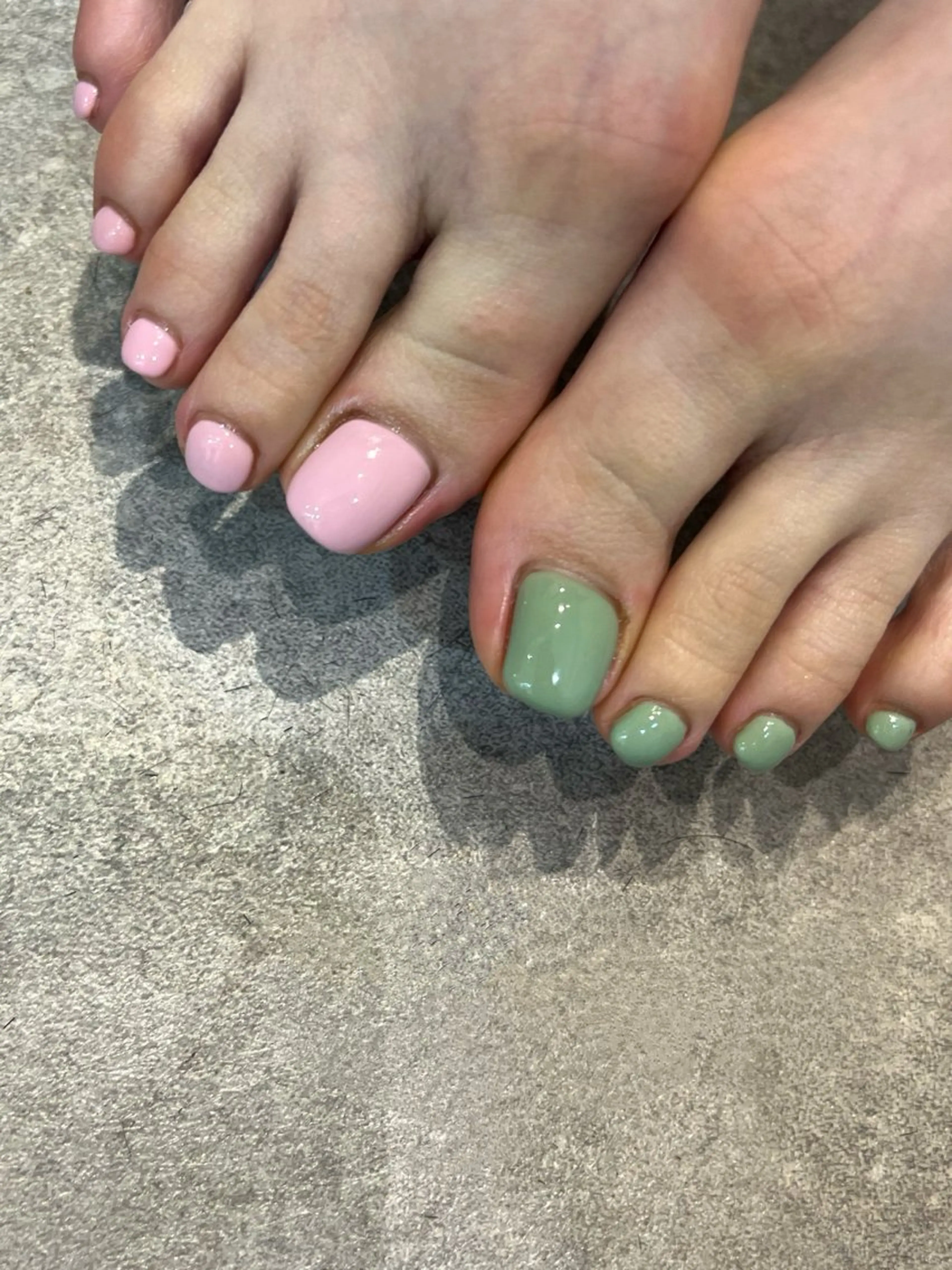 【初回オフ無料🫧こだわりケア付き🌈】フット🦶ワンカラーorグラデーションの写真