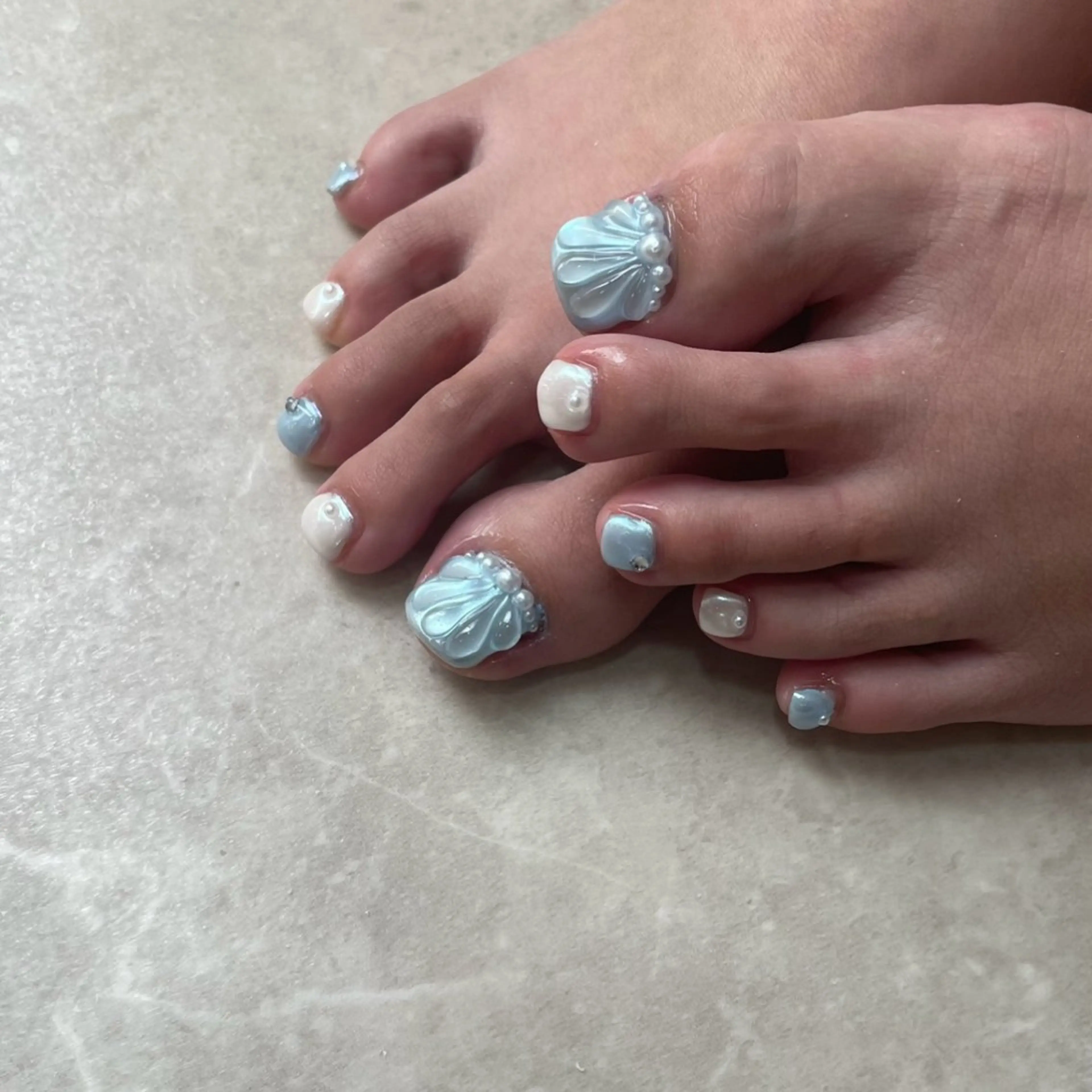 ネイル フットネイル salon de perlaのネイルデザイン
