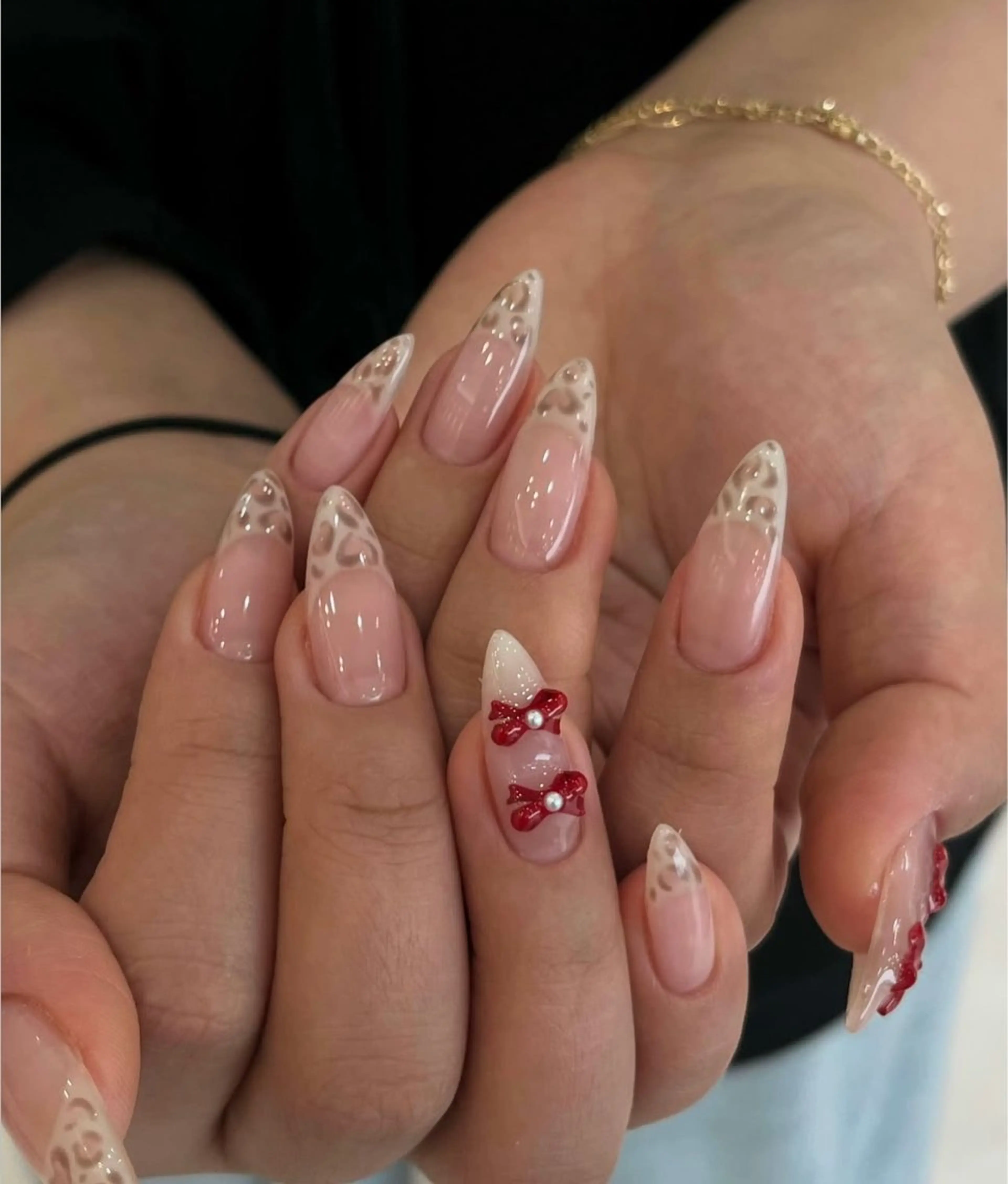 セミロング 韓国風ヘア ハンドネイル Aila Nail HanChanのネイルデザイン