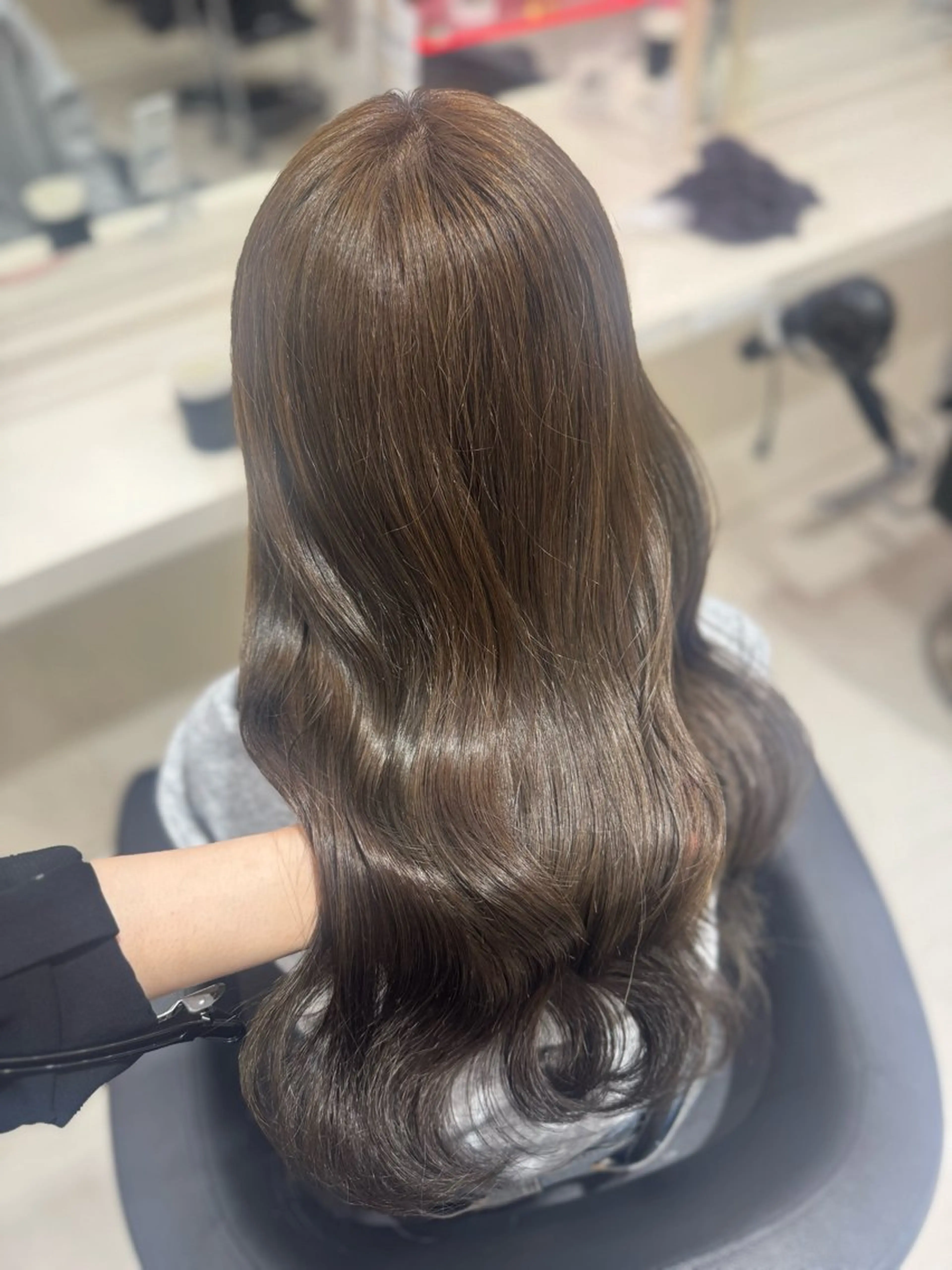 ロング カラー ヘアカラー トリートメント 🤍韓国大人っぽ ベージュMAI🤍のヘアスタイル