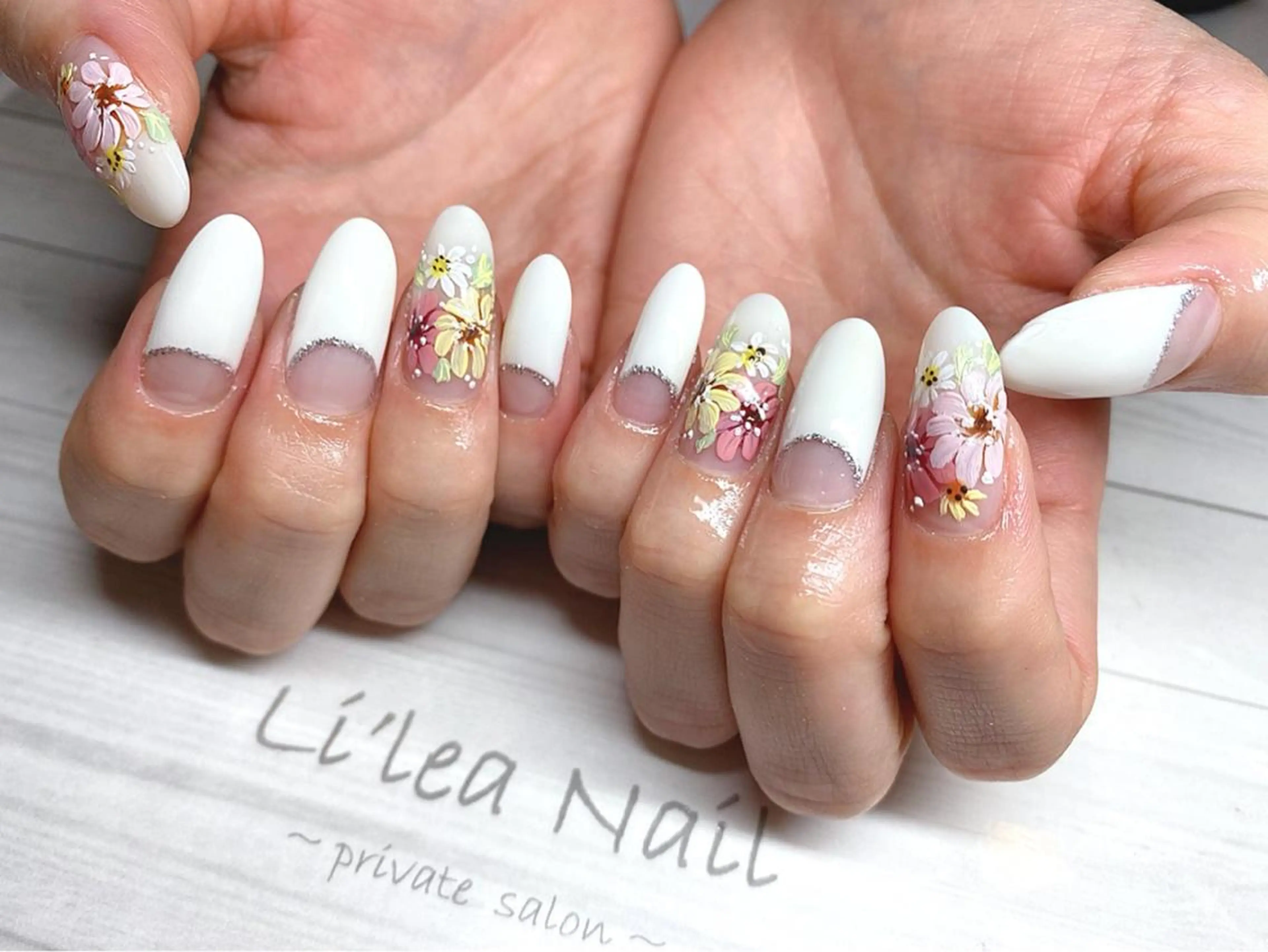 ネイル Li'leaNail AINAのネイルデザイン