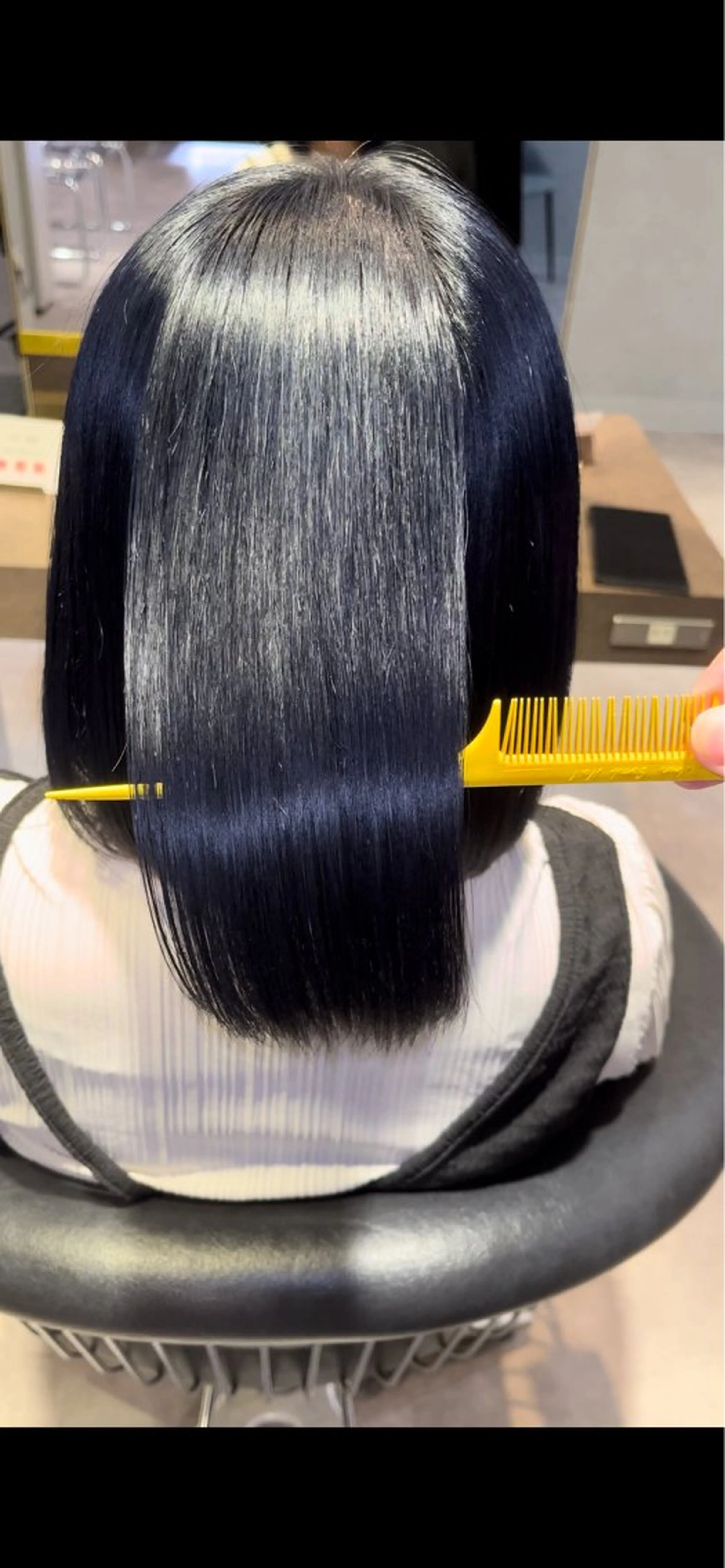 【ブリーチ毛綺麗になります✨】カット＋極髪質改善ストレートの写真