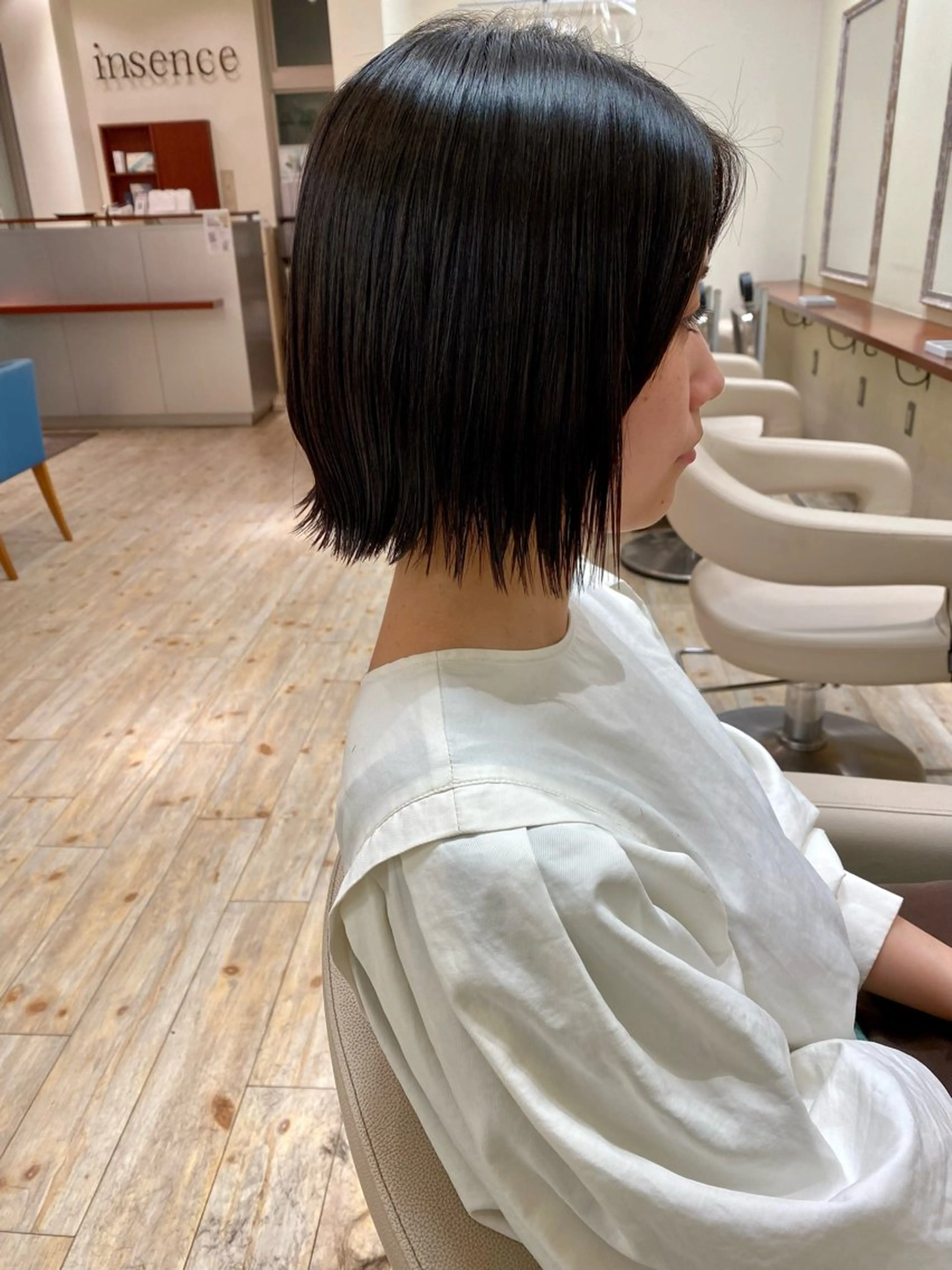 ミディアム ボブ 外ハネヘア 【質感調整】 🫧【艶髪】石井佑弥のヘアスタイル